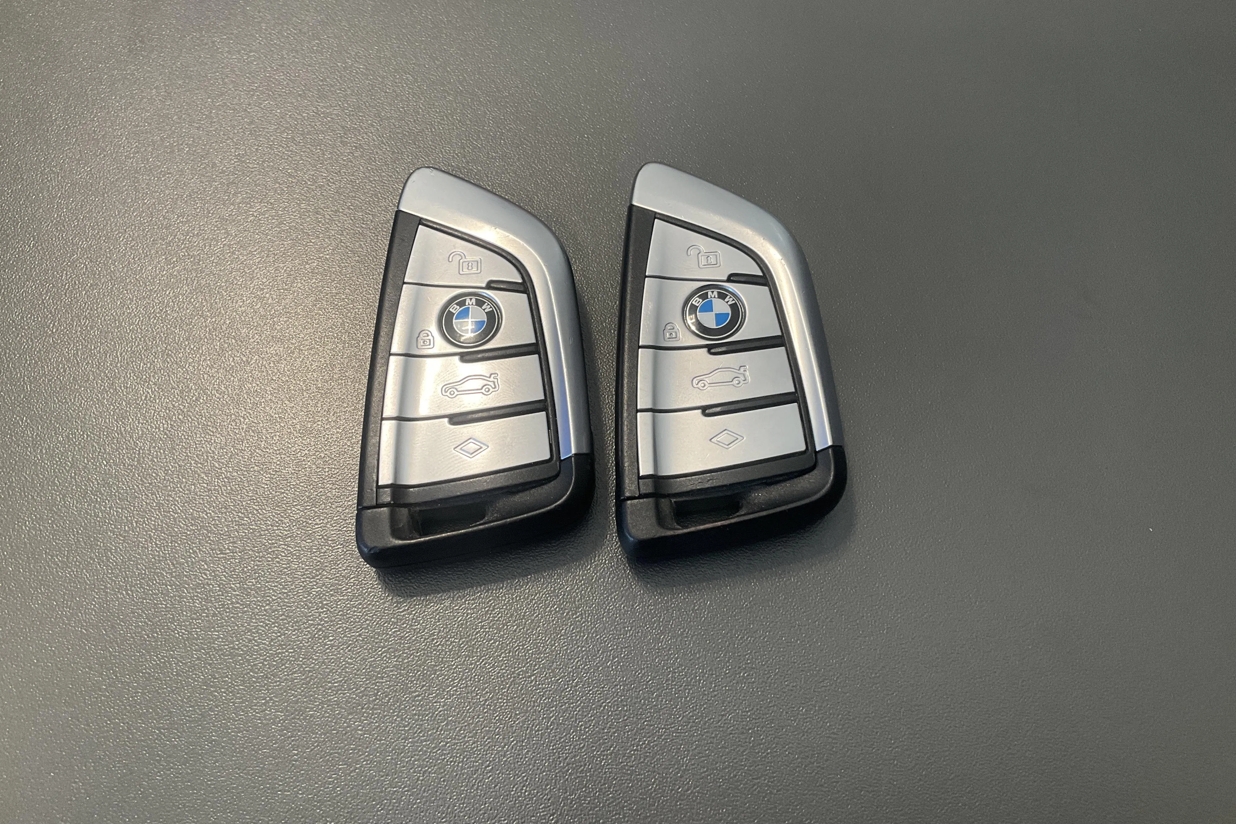 Presentation photo 24 of 24: BMW 530e xDrive Touring, G31 12kWh LCI (292hk) - 93 300 km - Automatic - black - 2022