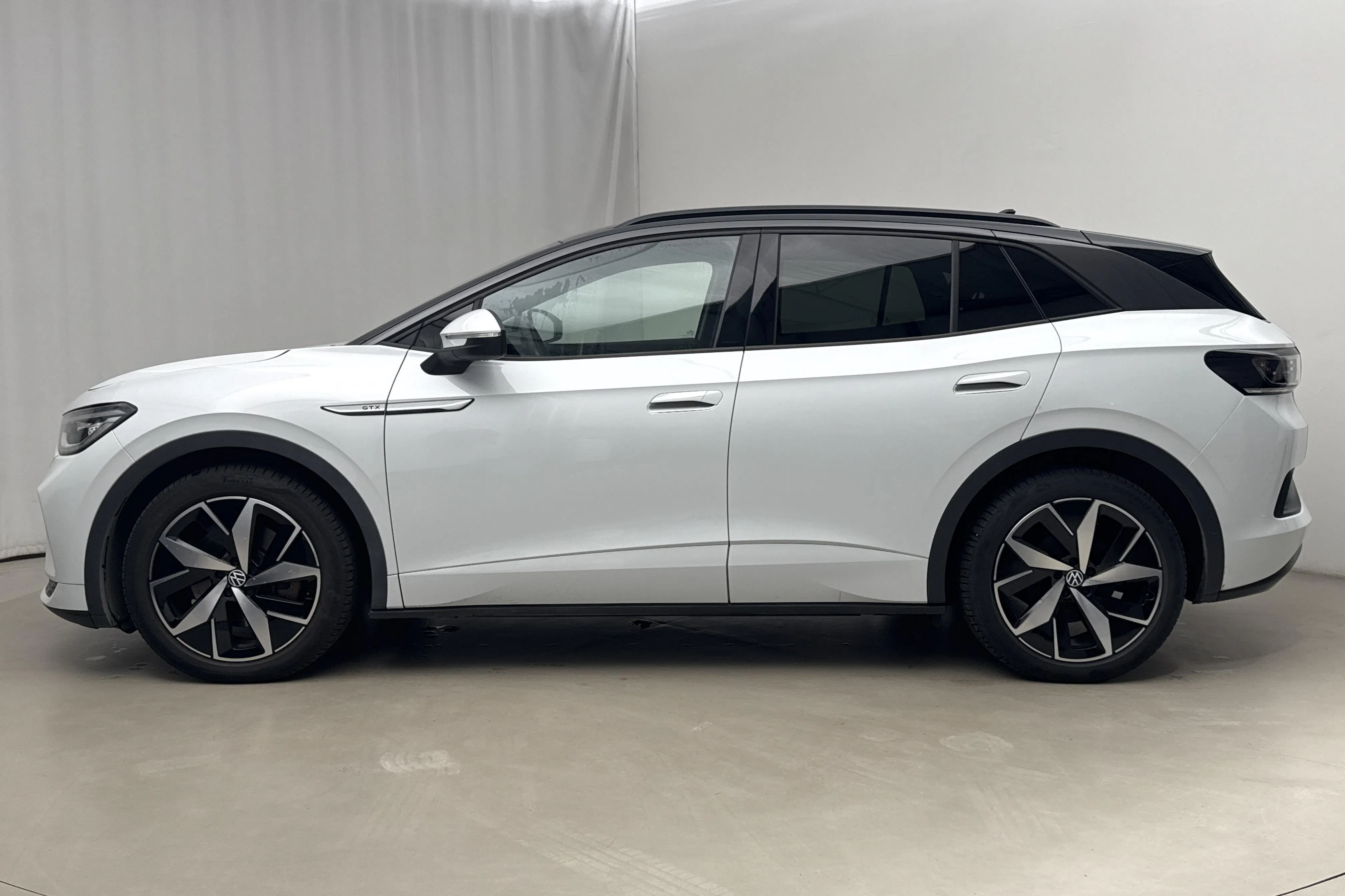 Presentation photo 2 of 19: VW ID.4 GTX 77kWh AWD (299hk) - 63 630 km - Automatic - white - 2022