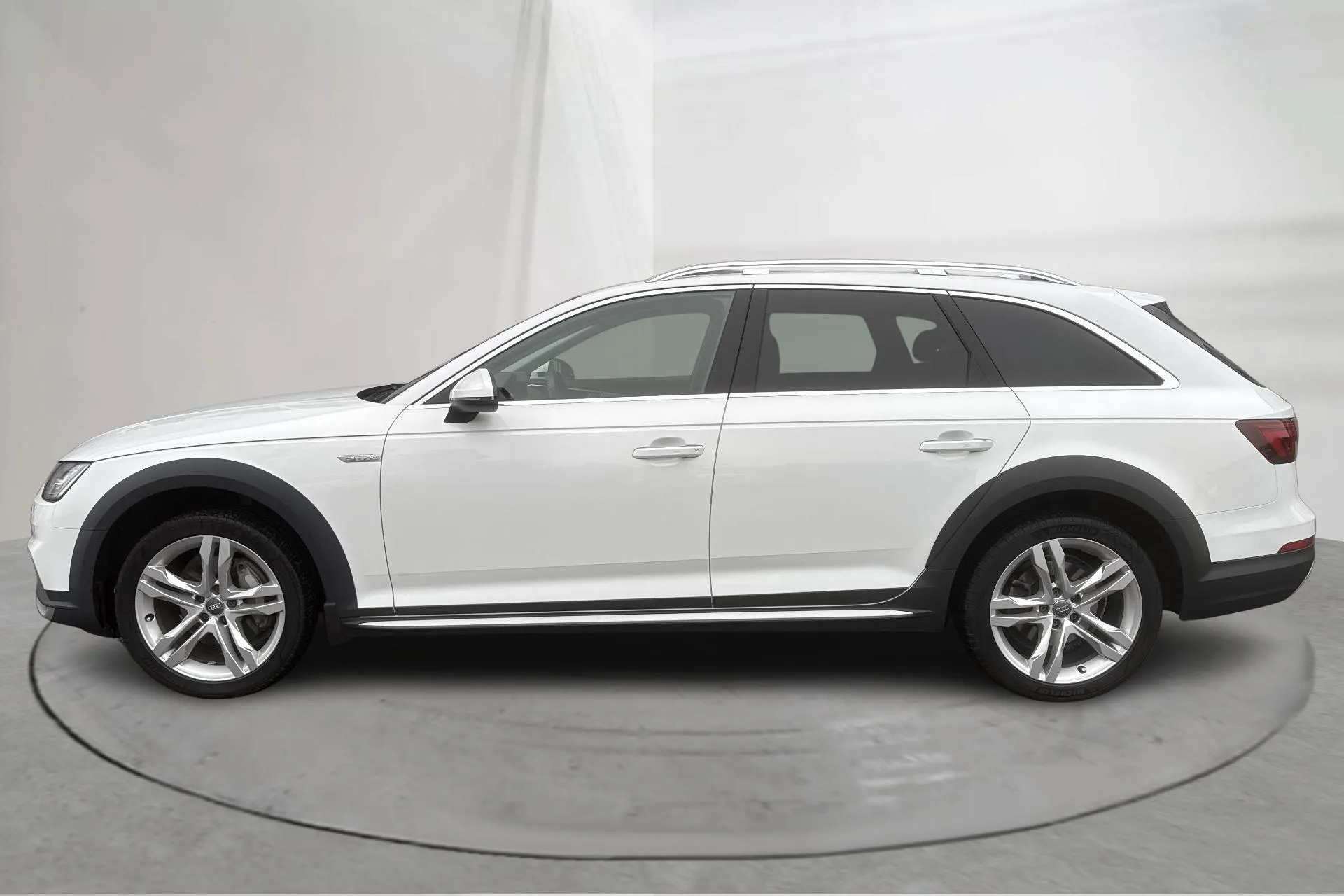 Presentation photo 2 of 17: Audi A4 Allroad 2.0 TDI quattro (190hk) - 111 640 km - Automatic - white - 2018