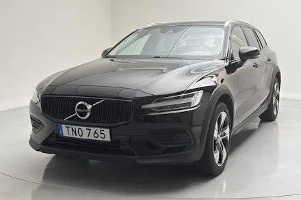 Volvo V60 Cross Country 2022 — авто из Европы под ключ