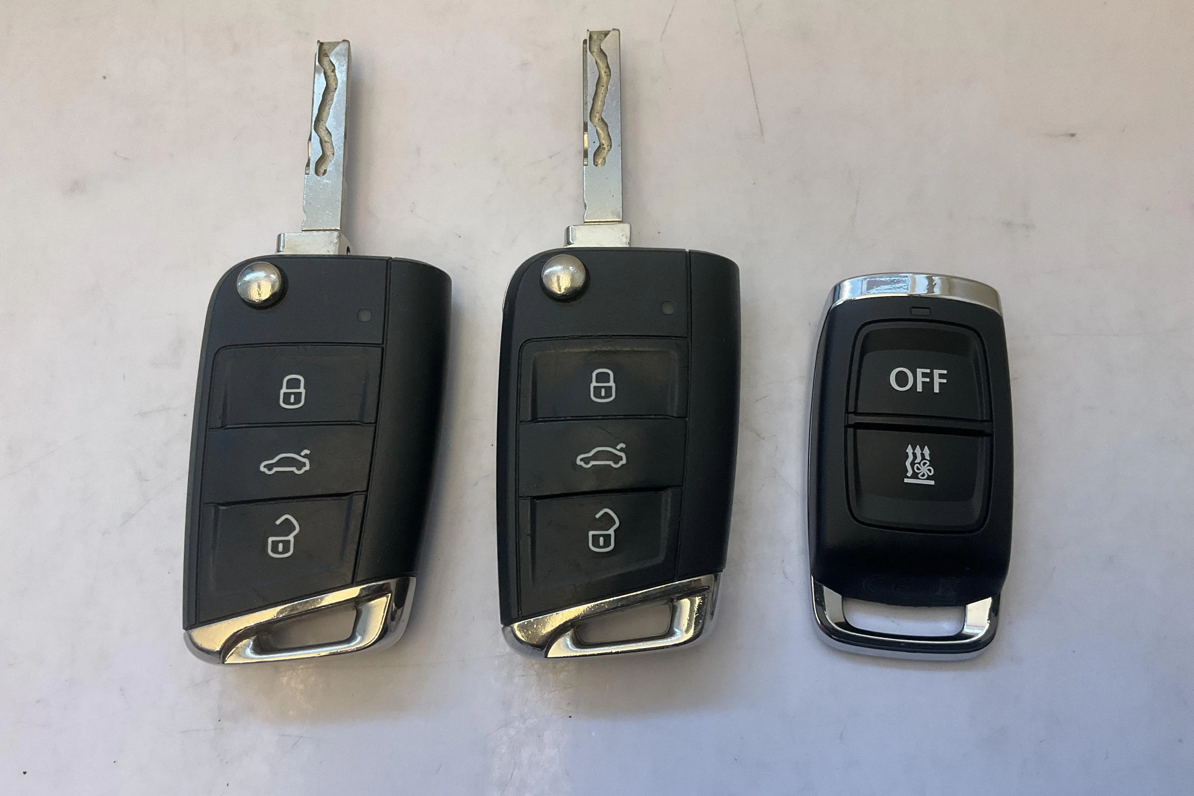 Presentationsfoto 14 av 14: VW Tiguan 2.0 TDI 4MOTION (200hk) - 9 032 mil - Automat - silver - 2021