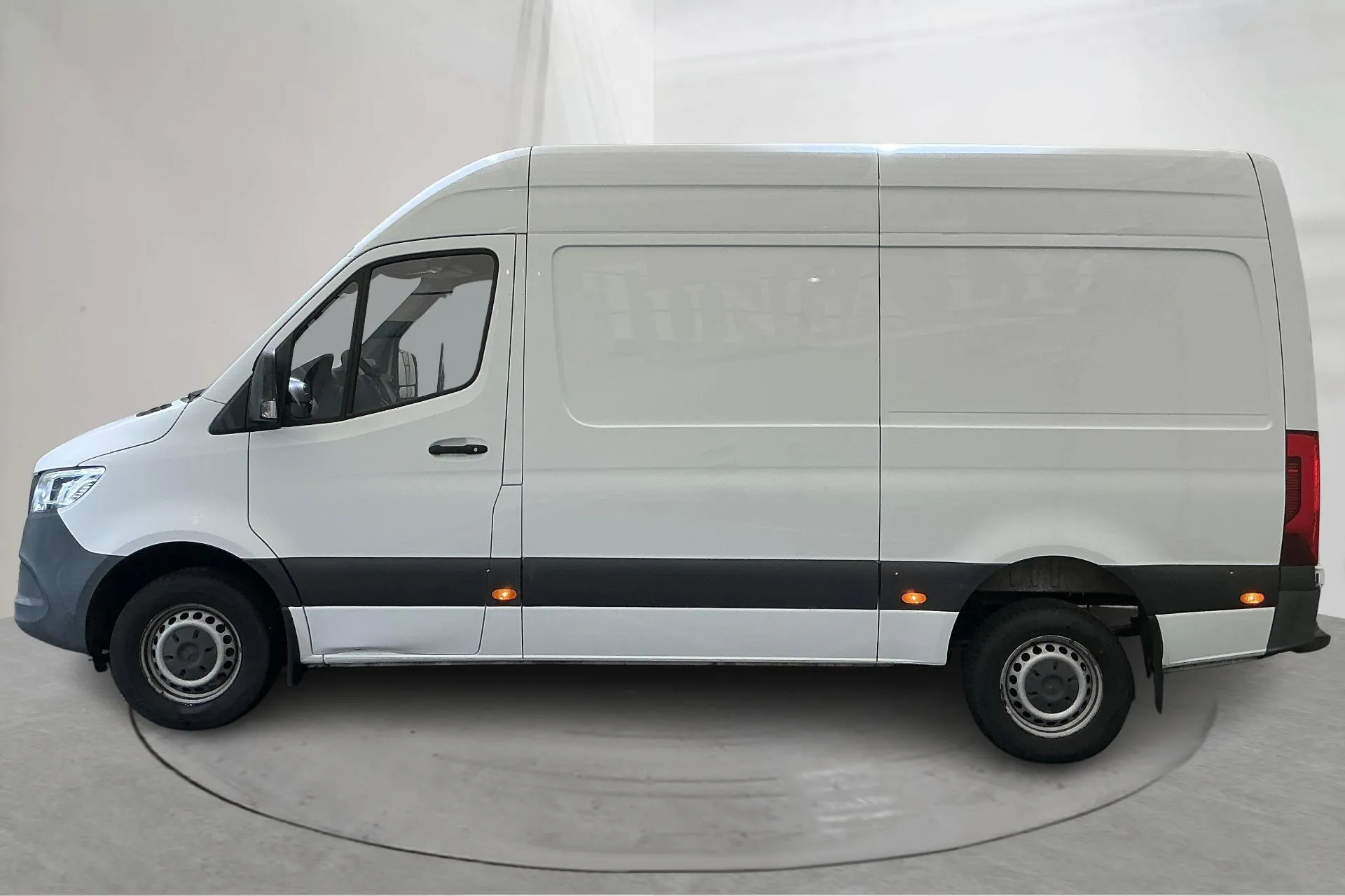 Presentationsfoto 2 av 15: Mercedes Sprinter 316 CDI Skåp RWD (163hk) - 18 904 mil - Manuell - vit - 2019