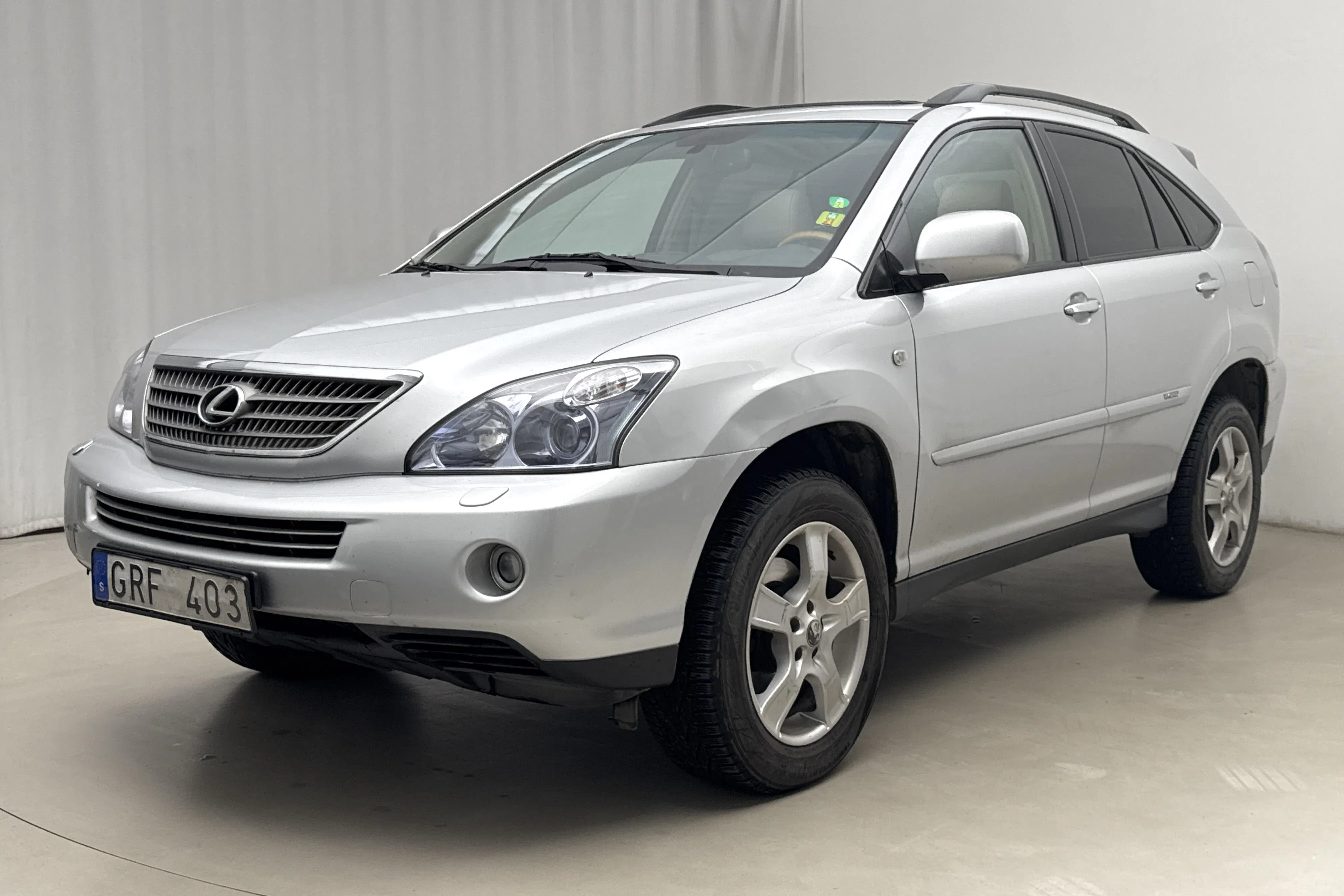 Presentation photo 1 of 21: Lexus RX 400h (211hk) - 227 140 km - Automatic - silver - 2008