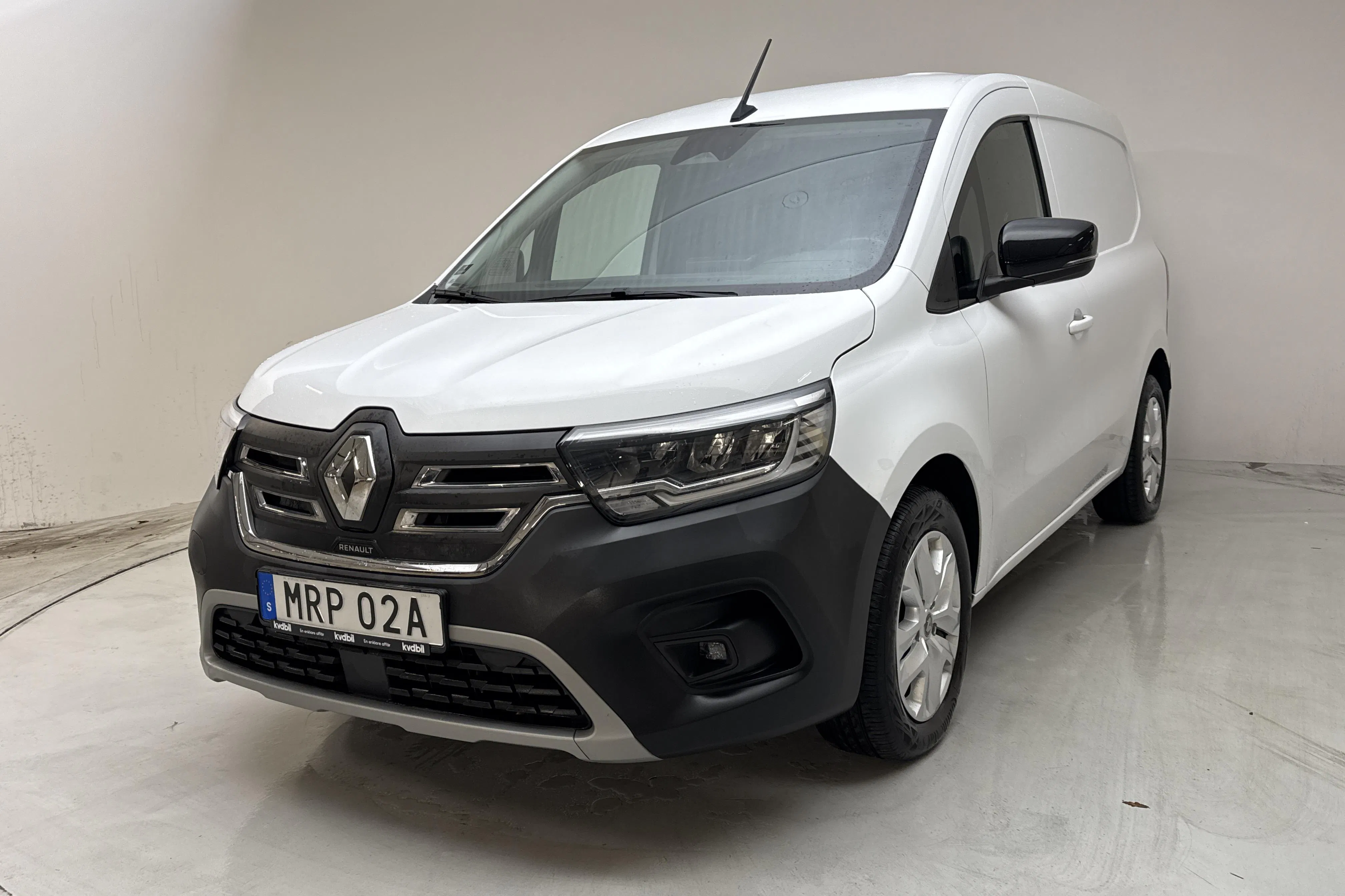 Presentationsfoto 1 av 15: Renault Kangoo E-Tech 45kWh Skåp (120hk) - 2 018 mil - Automat - vit - 2023