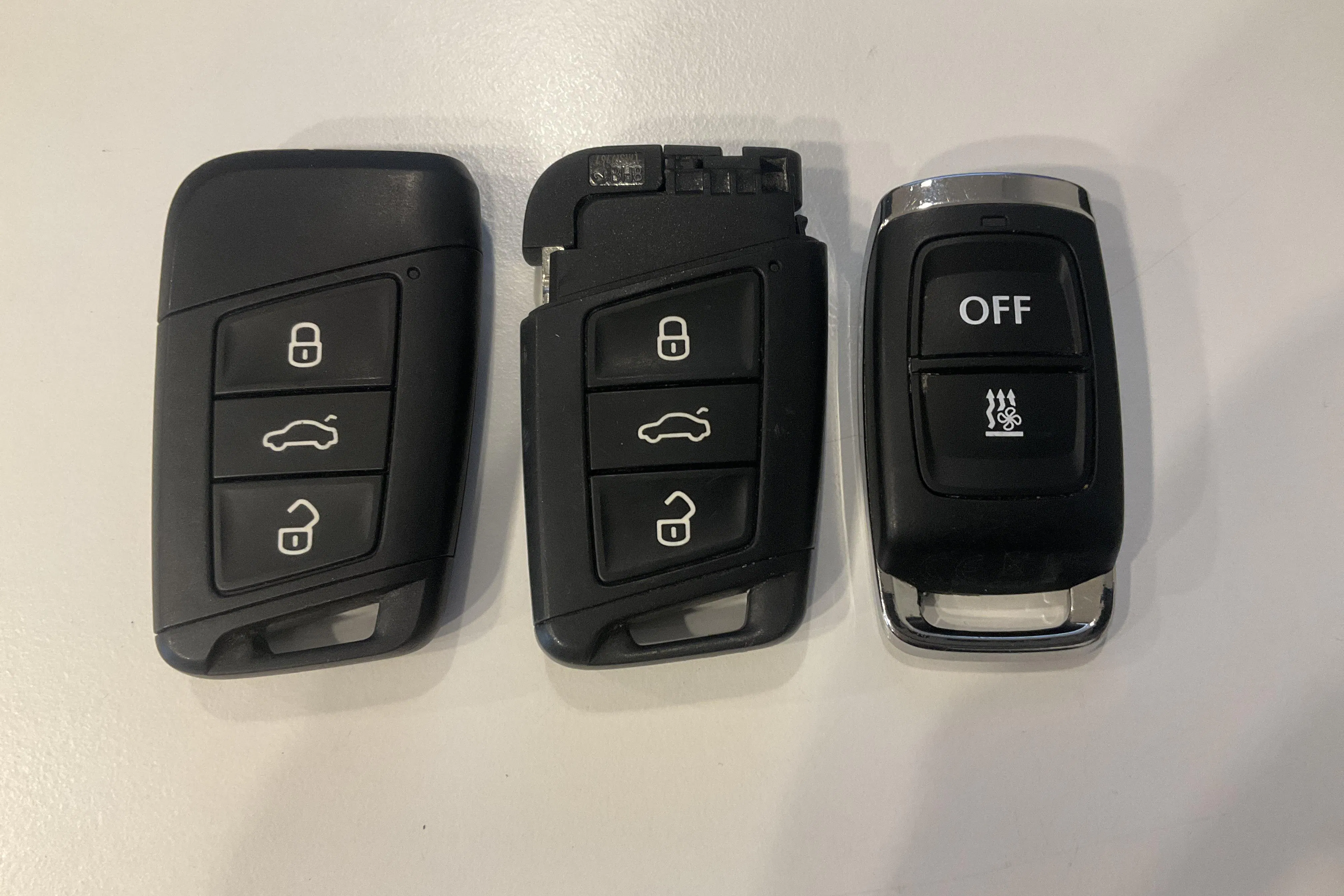 Presentationsfoto 22 av 22: VW Passat 1.4 GTE Sportscombi (218hk) - 11 725 mil - Automat - grå - 2023