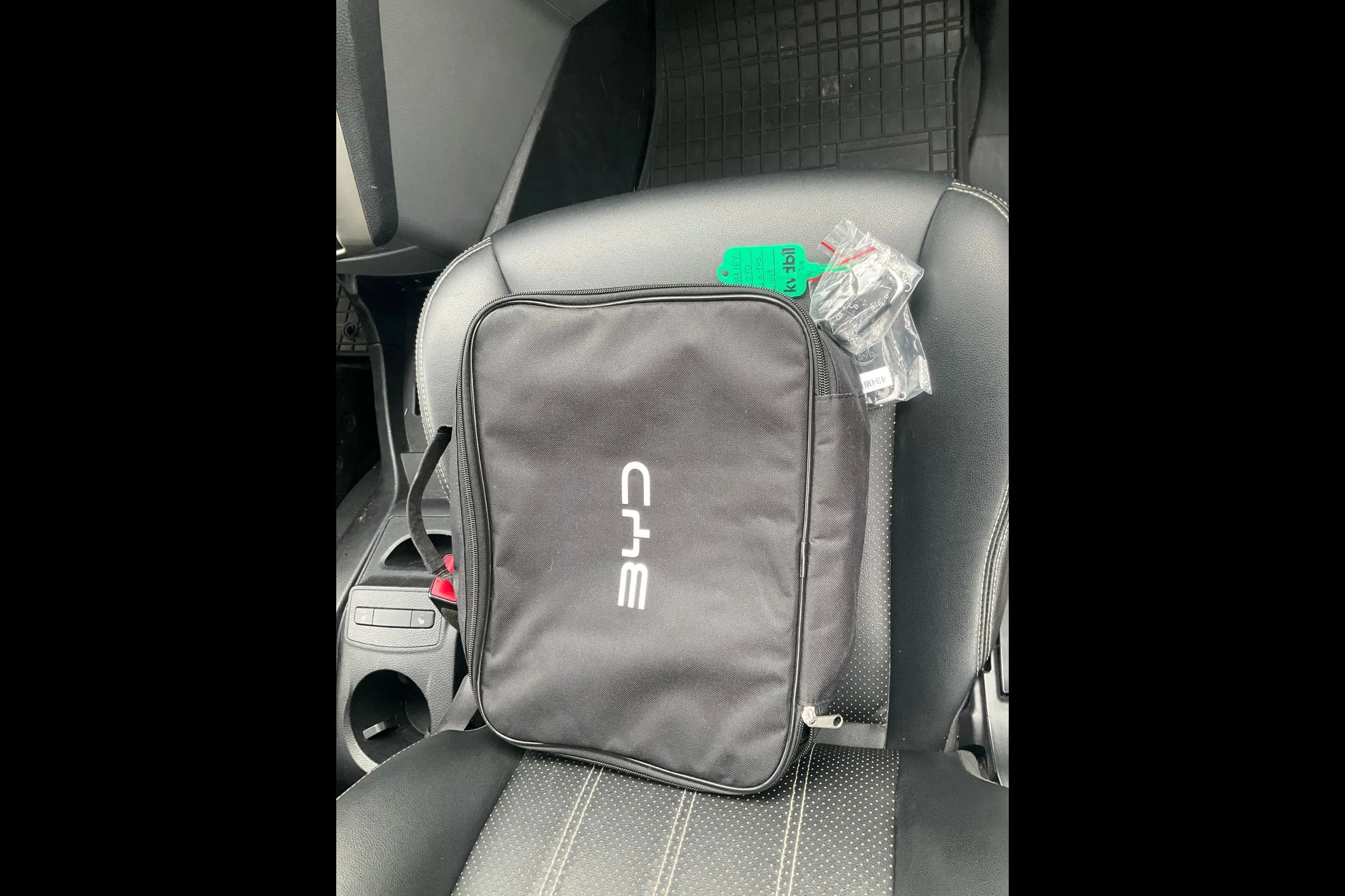Esittelykuva 15 osoitteesta 15: BYD eTP3 45kWh (100hk) - 41 280 km - Automaattinen - valkoinen - 2023