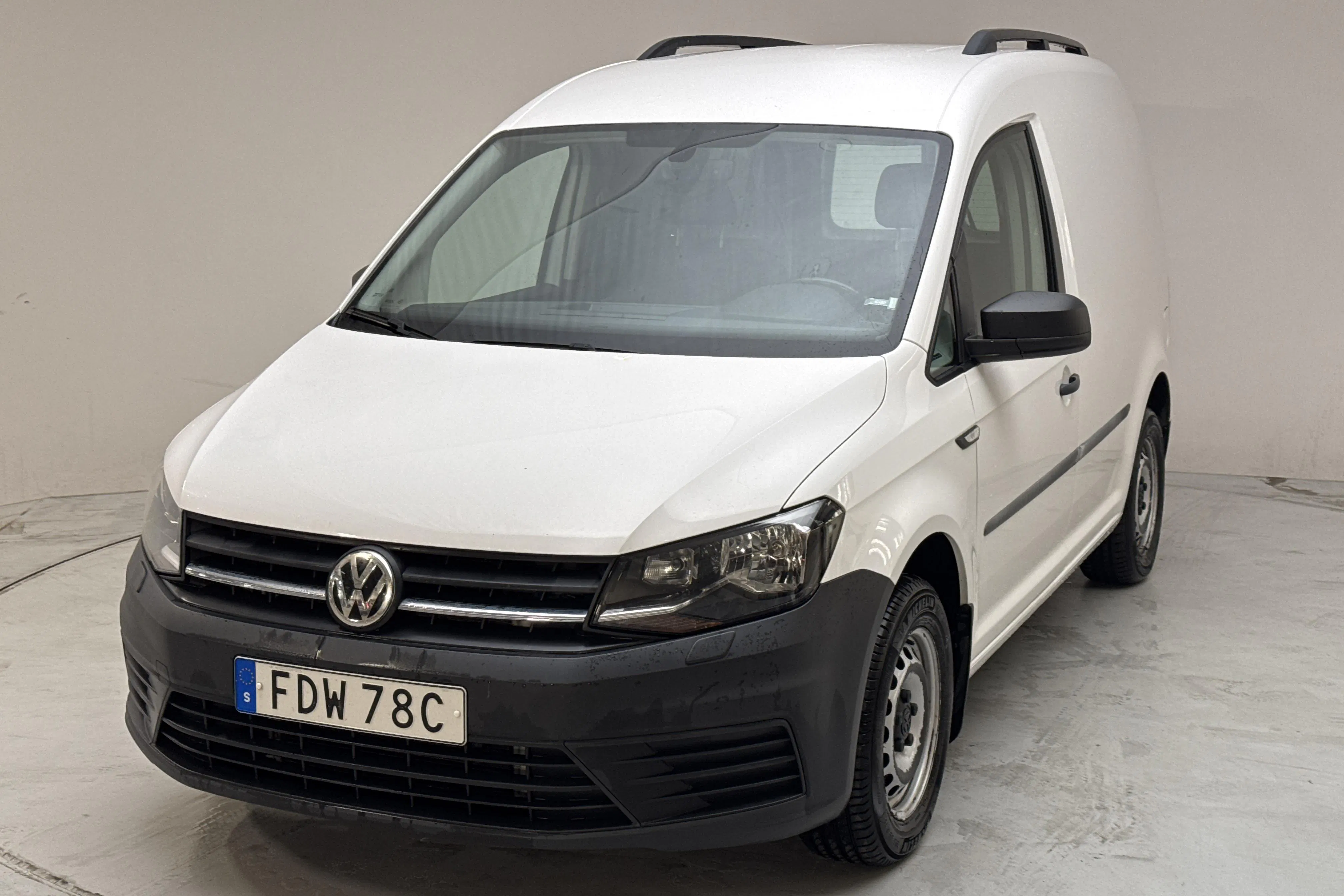 Presentation photo 1 of 12: VW Caddy 2.0 TDI Skåp (102hk) - 104 400 km - Automatic - white - 2020