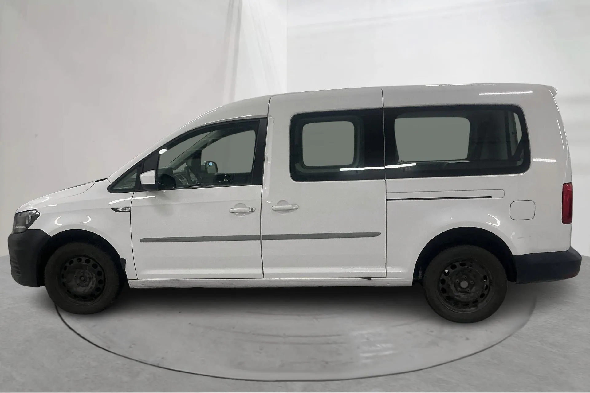 Presentationsfoto 2 av 18: VW Caddy Maxi Life 2.0 TDI (102hk) - 12 545 mil - Manuell - vit - 2018