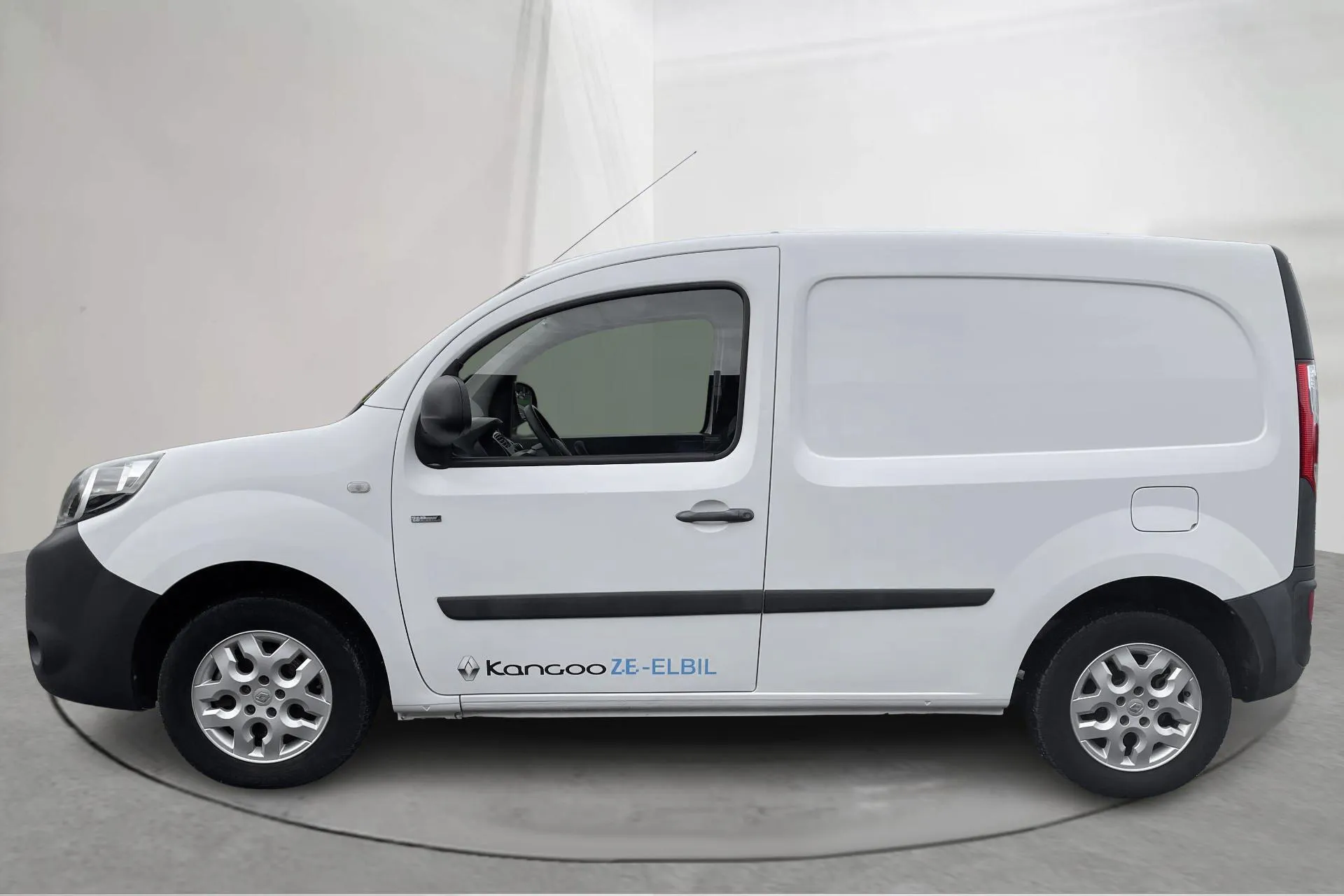 Presentation photo 2 of 15: Renault Kangoo Z.E Power Plus 33kWh Skåp (60hk) - 38 980 km - Automatic - white - 2018