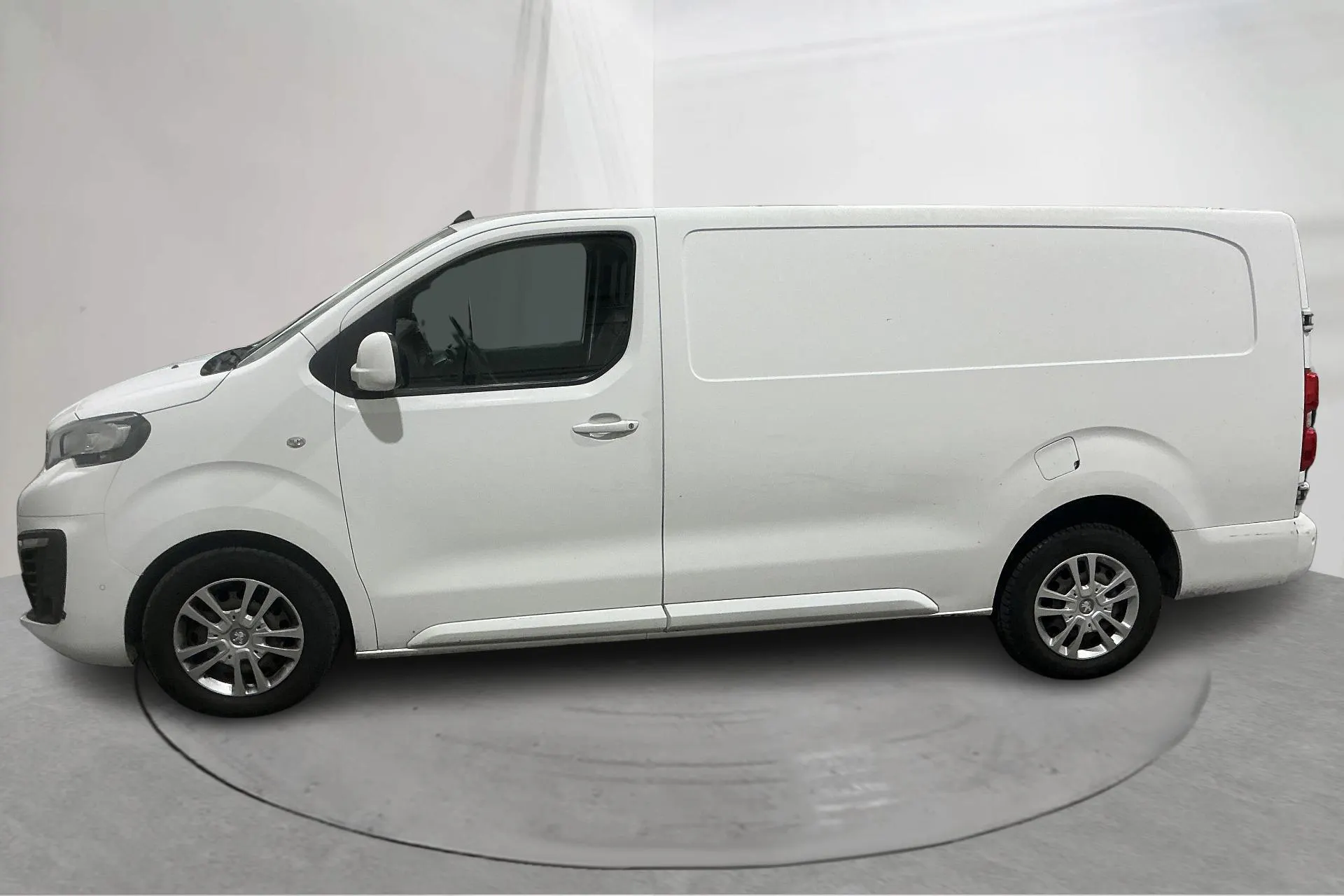 Presentation photo 2 of 15: Peugeot Expert BlueHDi Skåp (177hk) - 164 070 km - Automatic - white - 2017