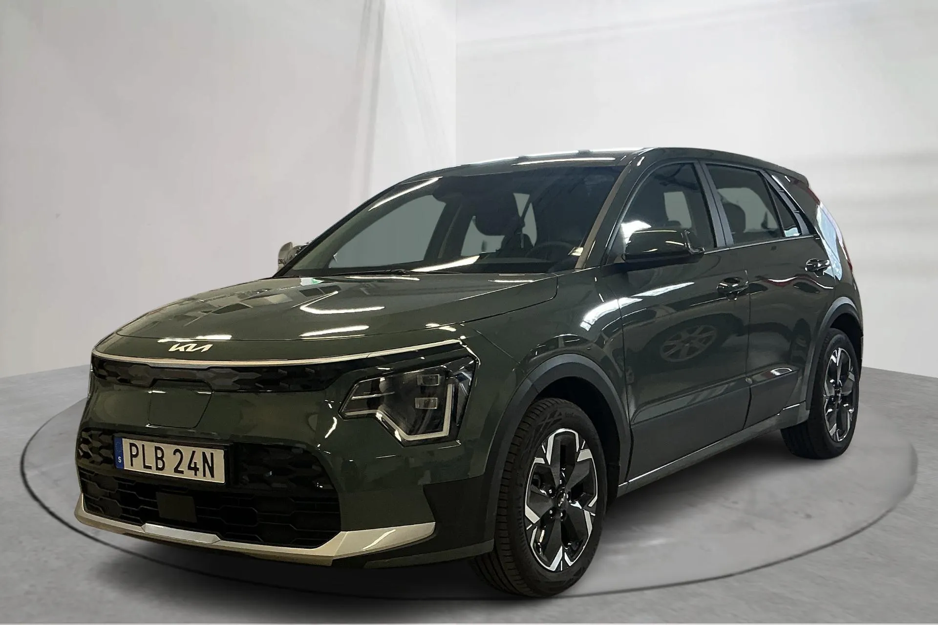Presentation photo 1 of 19: KIA Niro EV 65kWh (204hk) - 21 890 km - Automatic - green - 2024