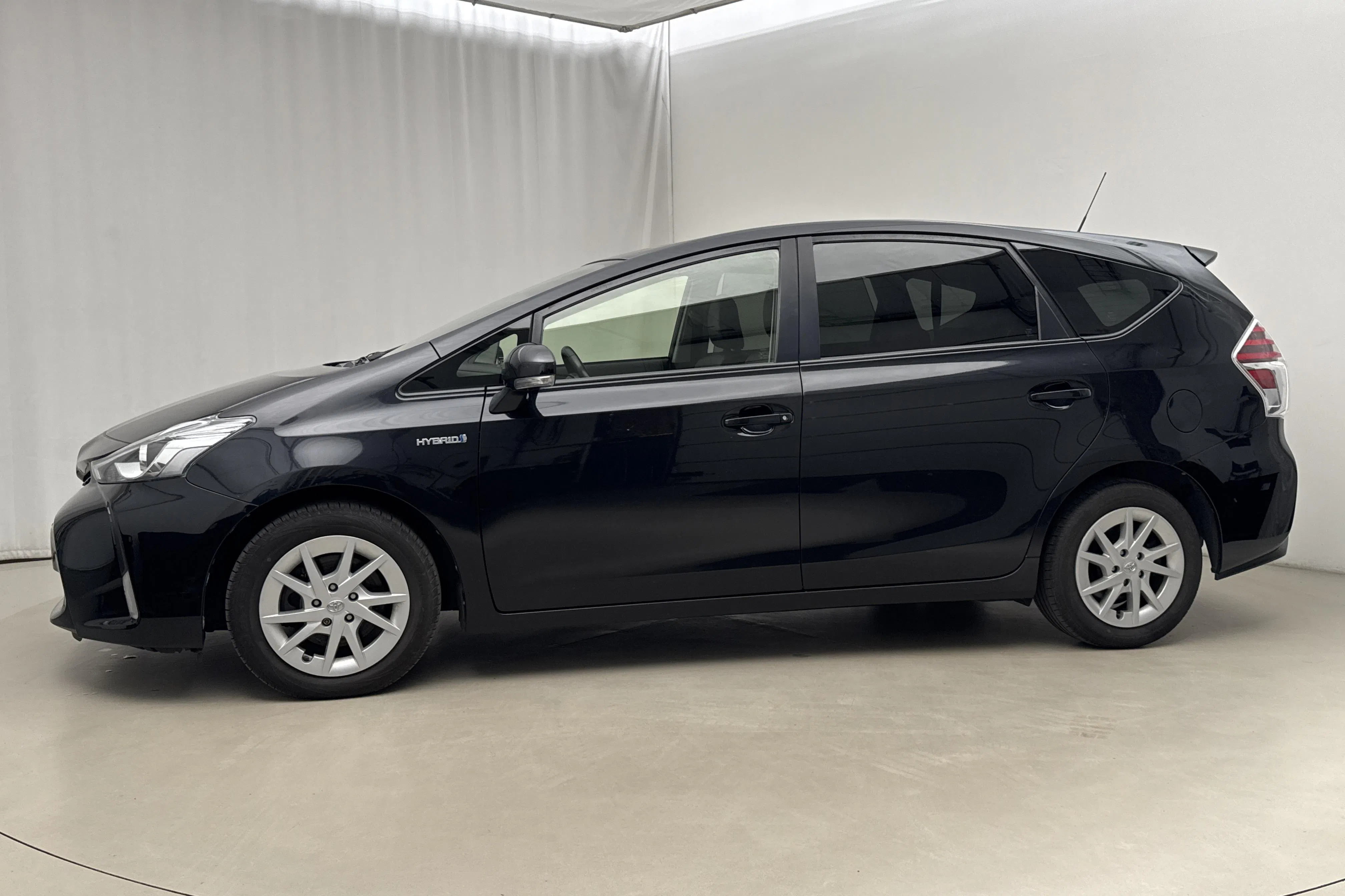Presentation photo 2 of 20: Toyota Prius+ 1.8 Hybrid (99hk) - 129 190 km - Automatic - black - 2020