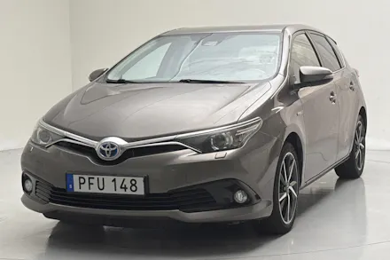 Toyota Auris 2017 — авто из Европы под ключ