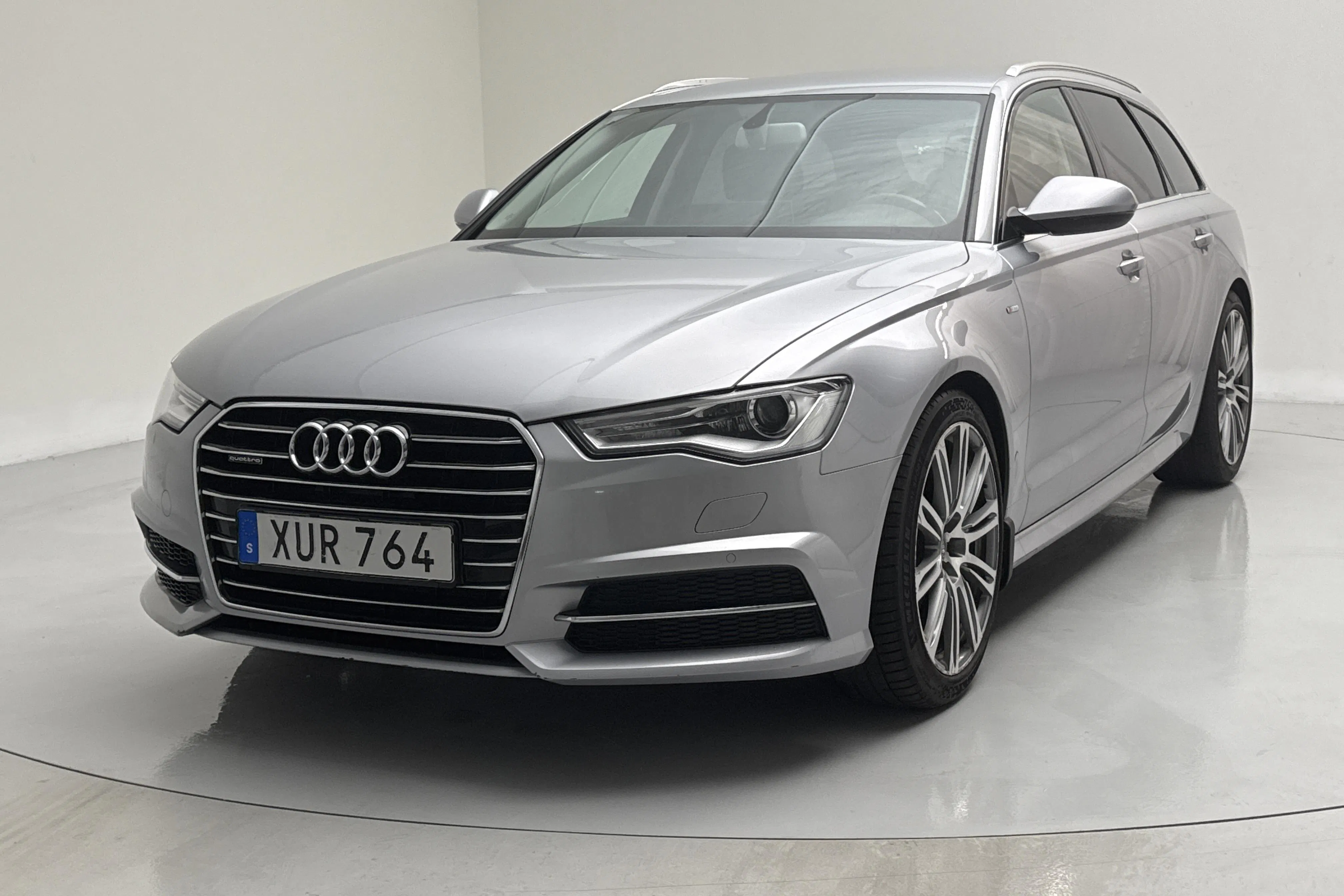 Presentation photo 1 of 11: Audi A6 2.0 TDI Avant quattro (190hk) - 133 090 km - Automatic - silver - 2016