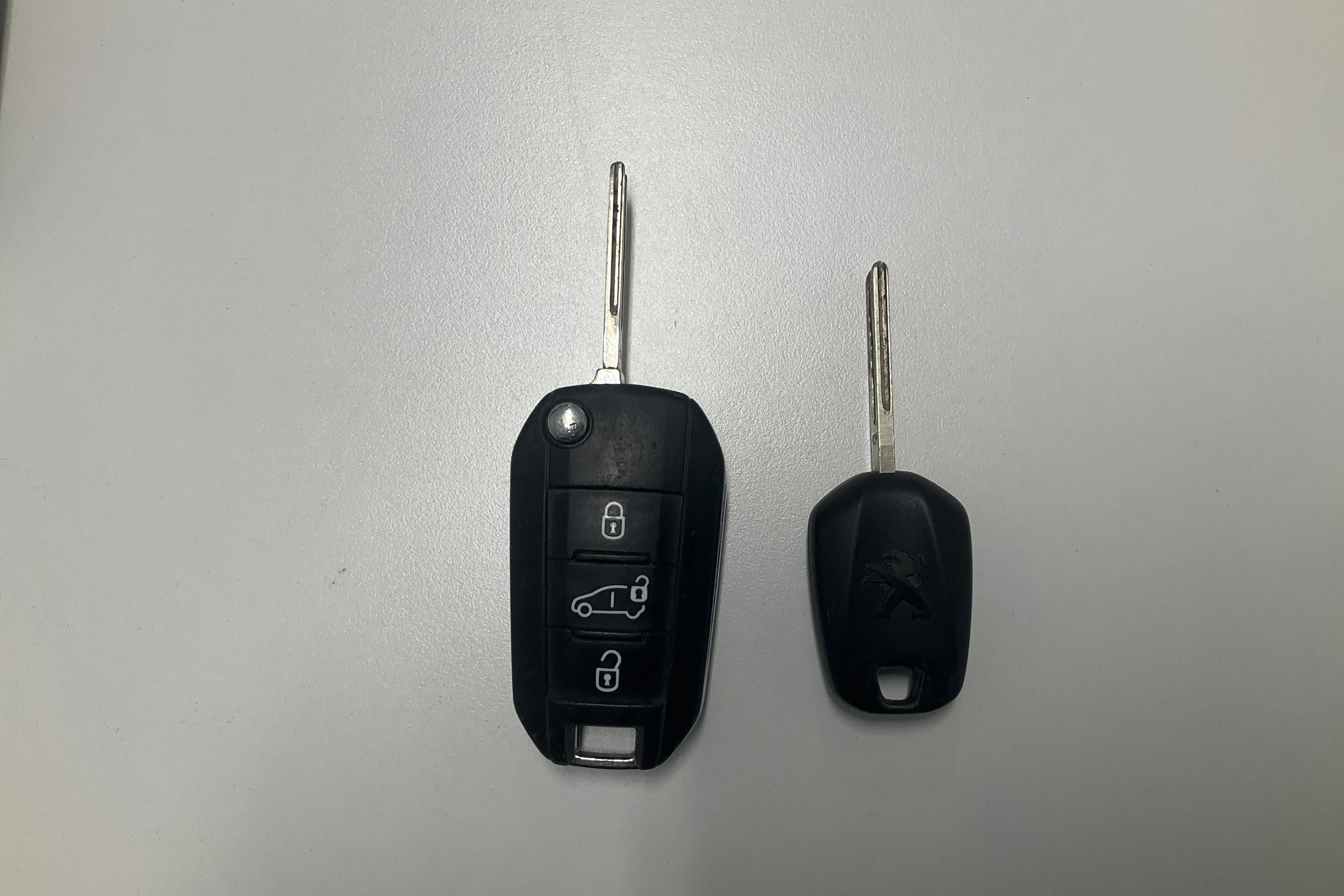 Presentationsfoto 18 av 18: Peugeot Partner 1.5 HDI Skåp (75hk) - 9 620 mil - Manuell - vit - 2020