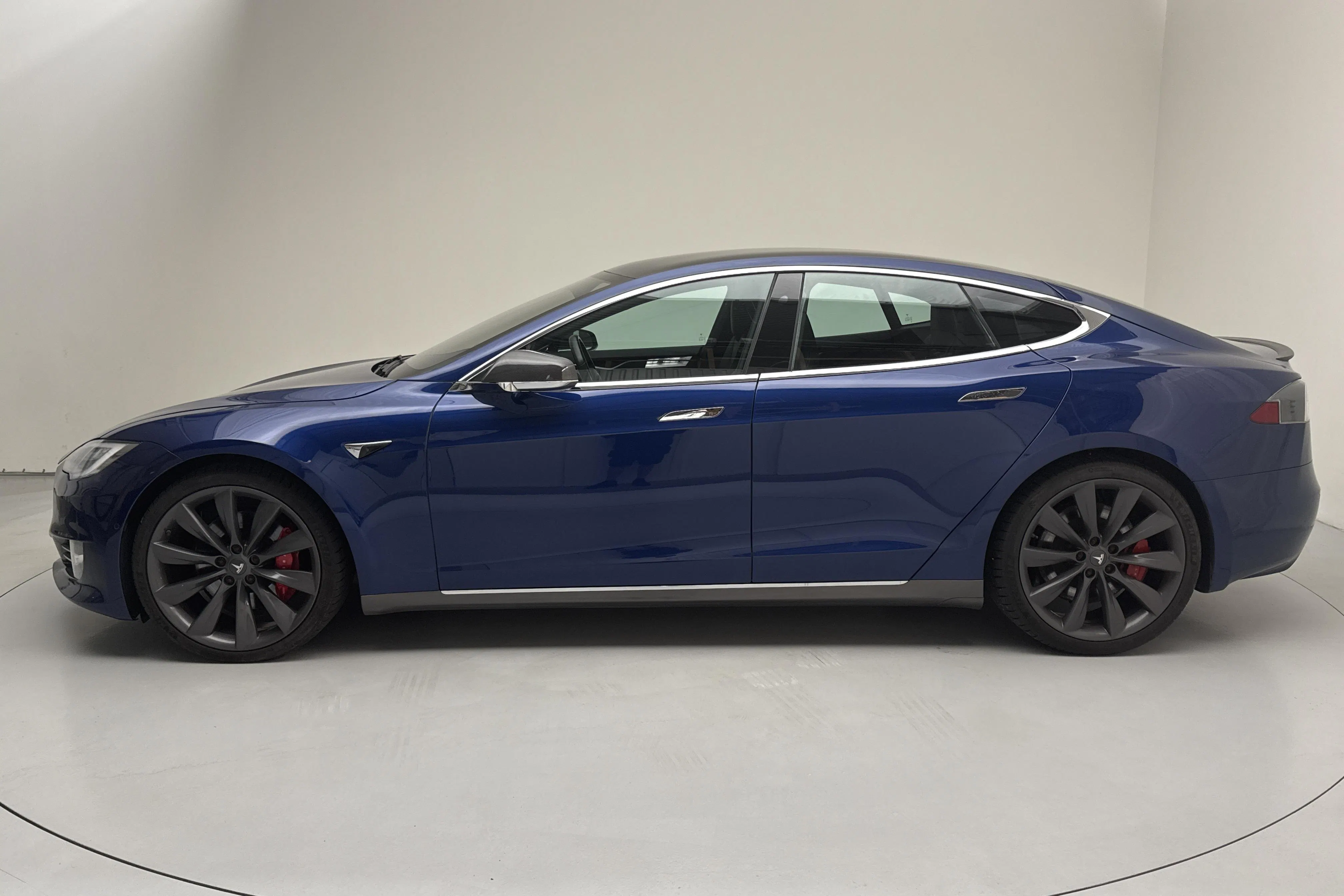 Presentationsfoto 2 av 18: Tesla Model S Dual Motor Performance AWD - 15 932 mil - Automat - blå - 2020