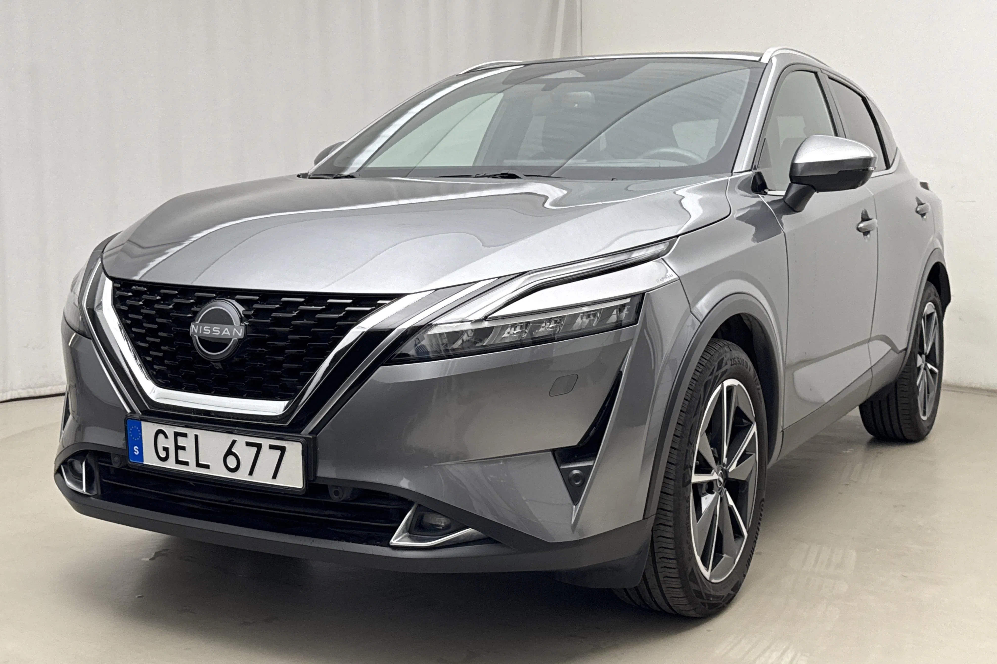 Presentationsfoto 1 av 21: Nissan Qashqai 1.3 MHEV (158hk) - 3 095 mil - Automat - grå - 2023