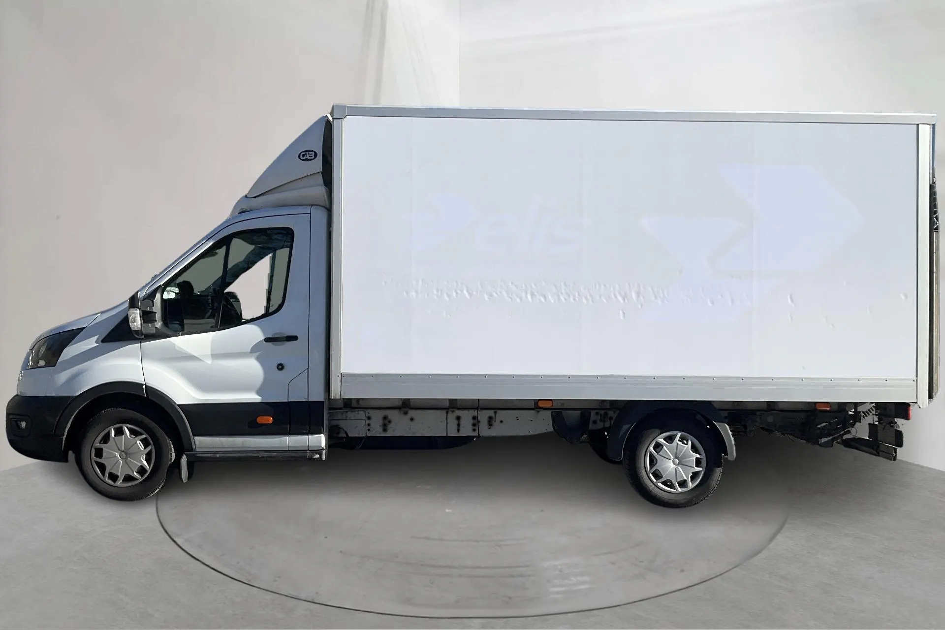 Presentationsfoto 2 av 25: Ford Transit 350 2.0 TDCi 2WD Skåp (170hk) - 16 209 mil - Automat - vit - 2023
