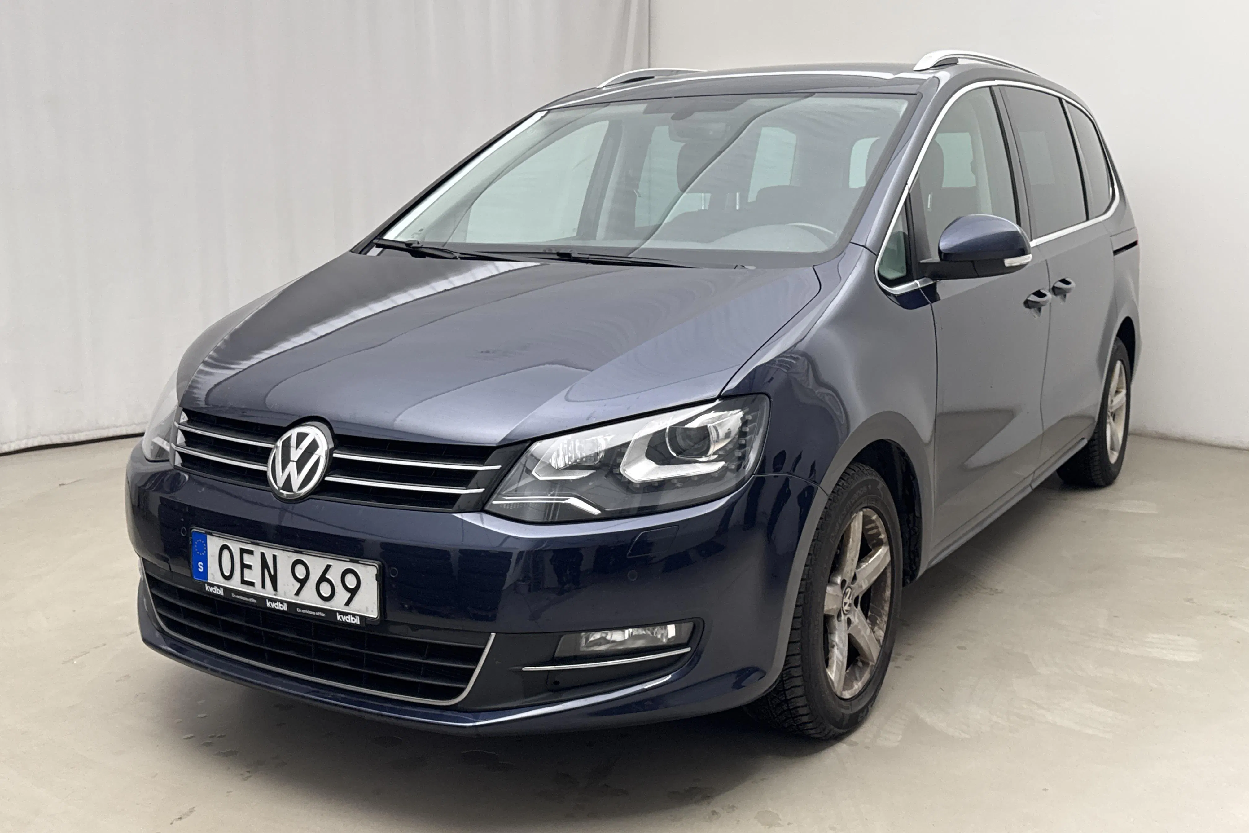 Presentation photo 1 of 18: VW Sharan 2.0 TDI 4Motion (184hk) - 183 080 km - Automatic - dark blue - 2017
