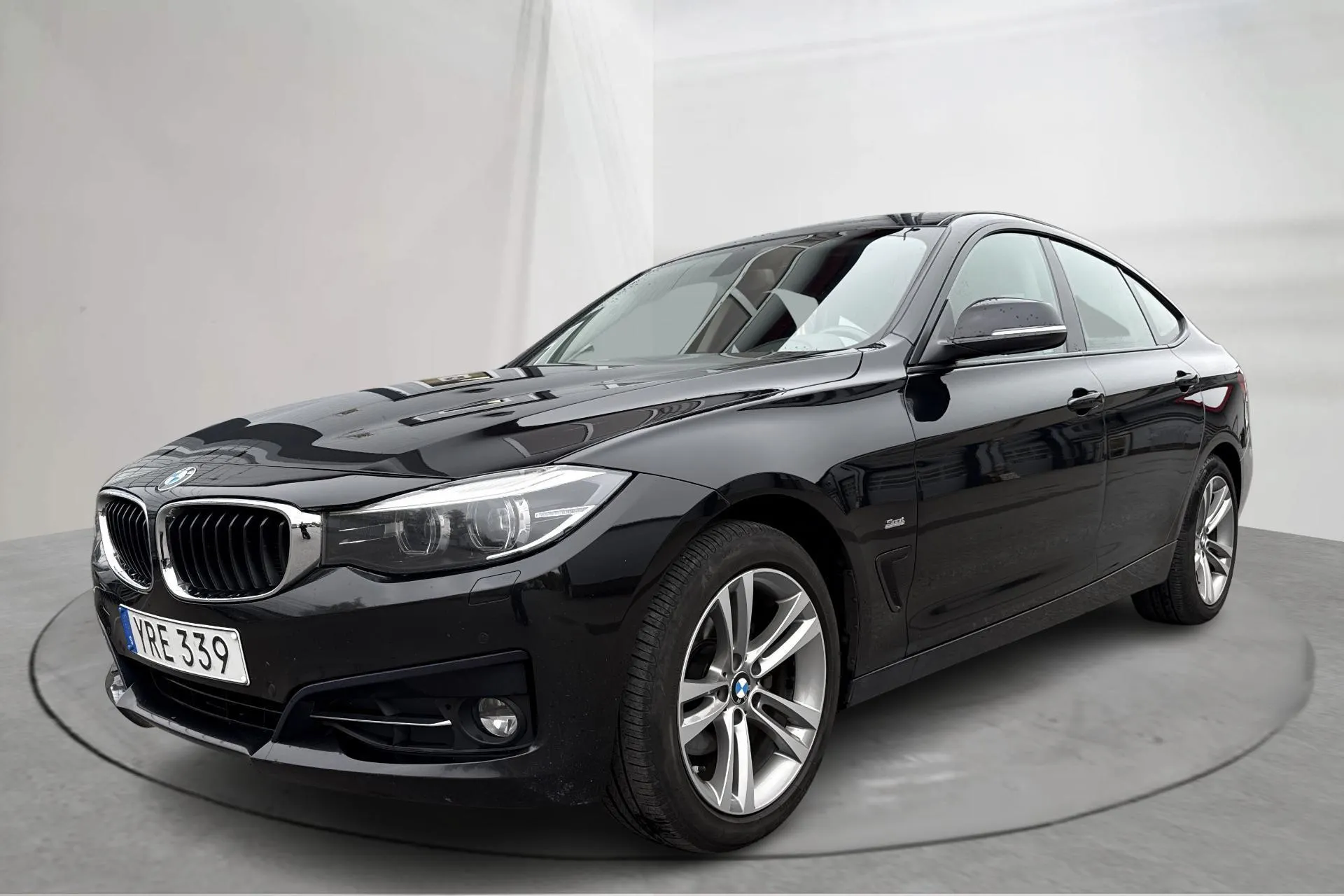 Presentationsfoto 1 av 19: BMW 320d GT xDrive, F34 (190hk) - 20 910 mil - Automat - svart - 2018
