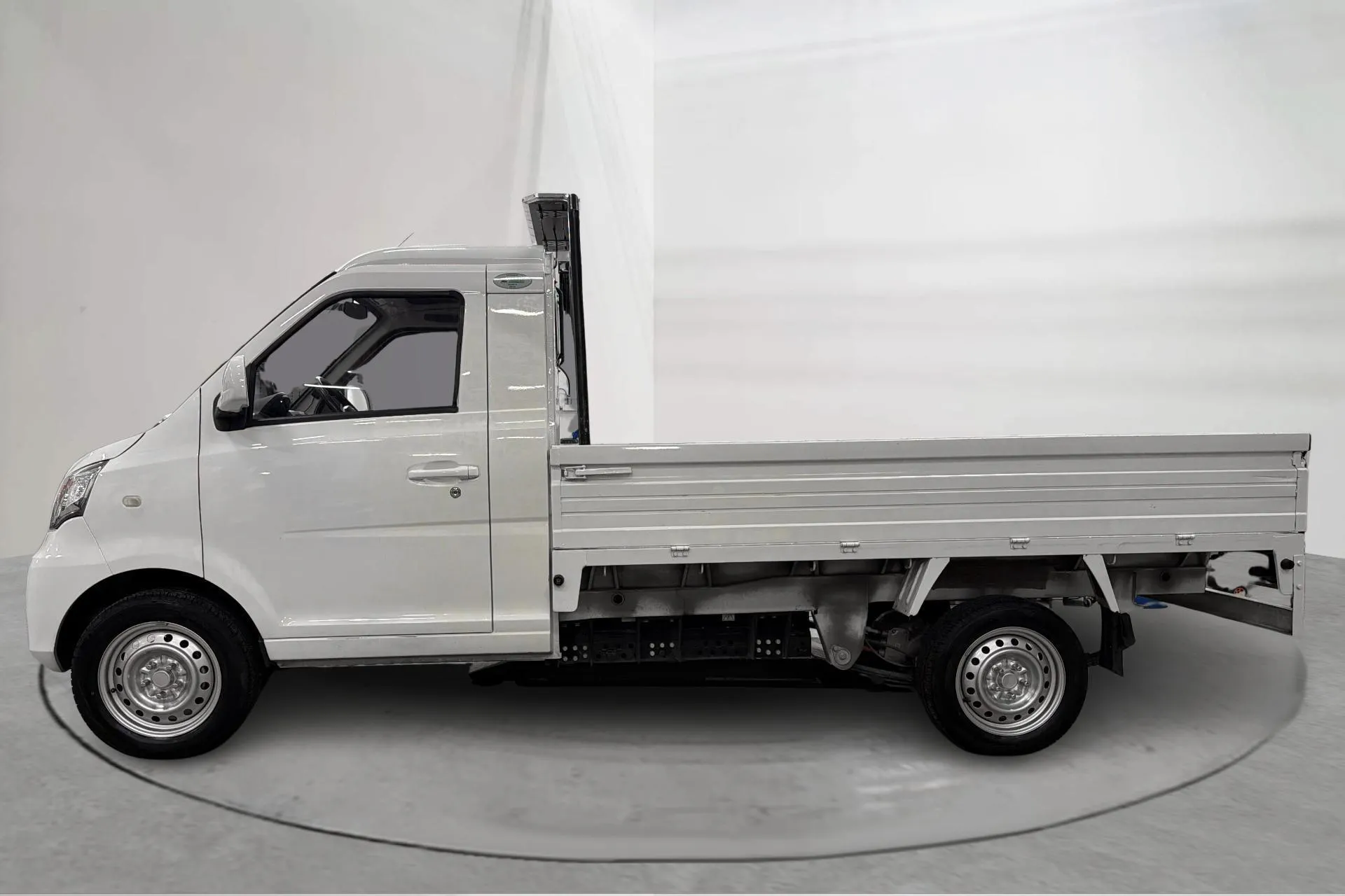Presentationsfoto 2 av 12: Cenntro Cenntro Logistar (82hk) - 1 661 mil - Automat - vit - 2022