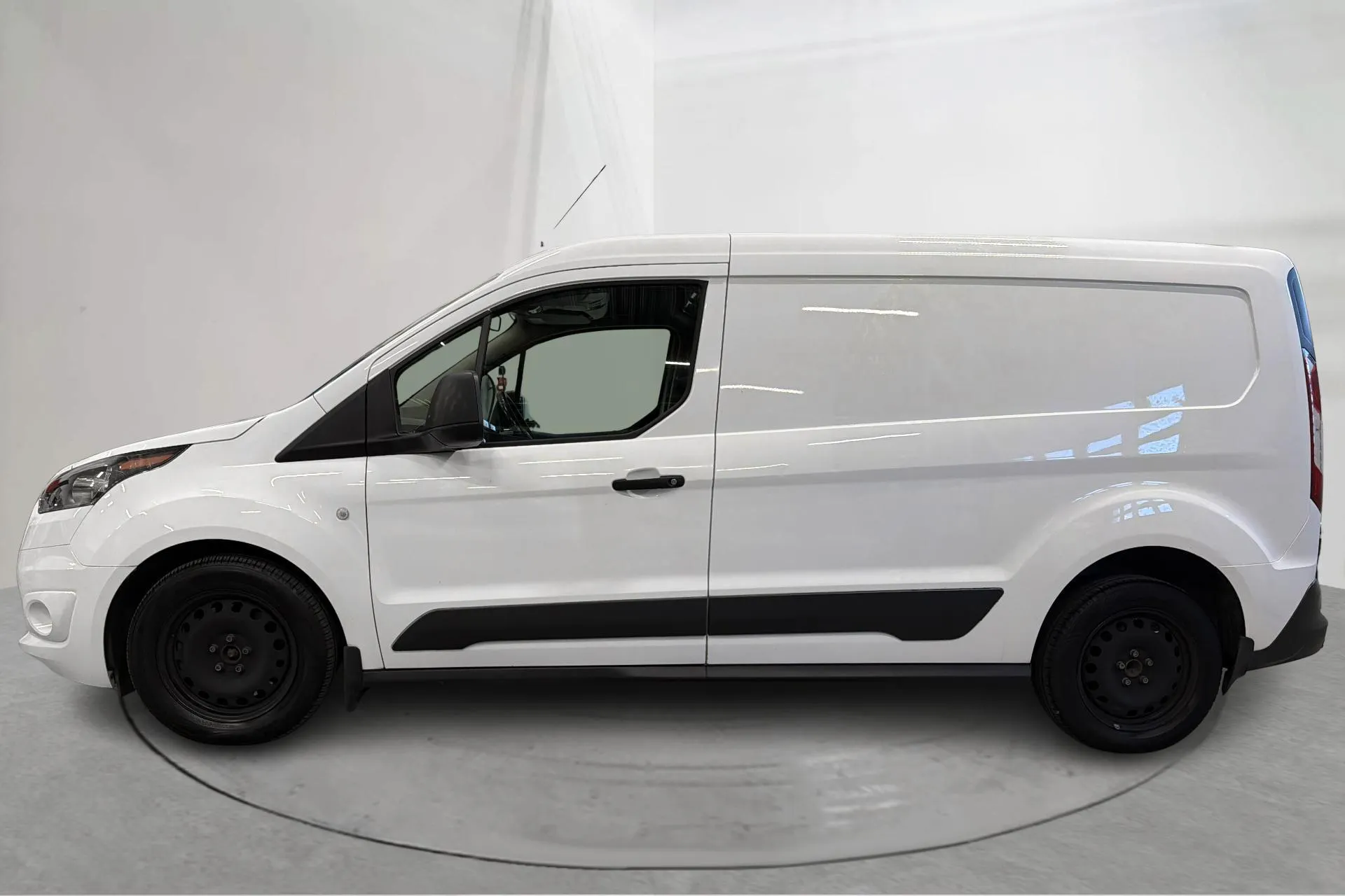 Presentationsfoto 2 av 14: Ford Transit Connect 1.5 TDCi (100hk) - 8 802 mil - Manuell - vit - 2017