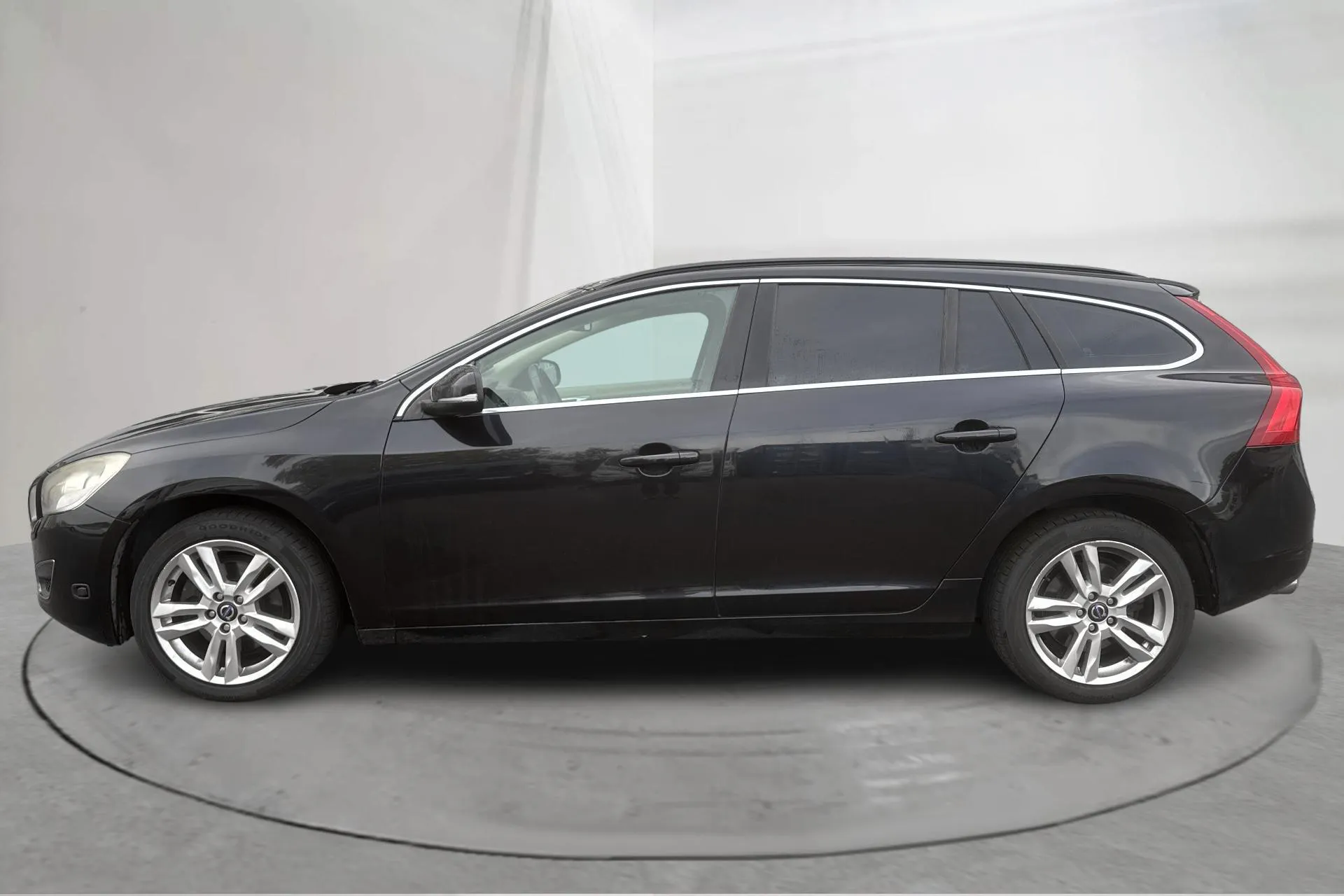 Presentation photo 2 of 14: Volvo V60 T4 (180hk) - 219 150 km - Automatic - black - 2011