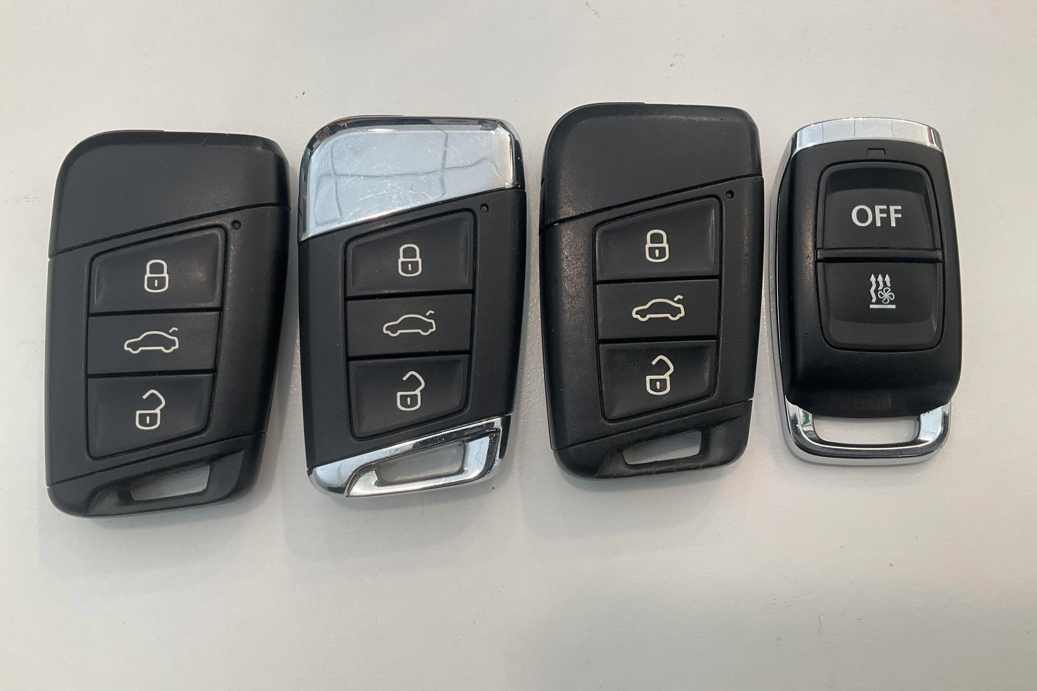 Presentationsfoto 24 av 24: Skoda Superb 2.0 TDI 4x4 Kombi (190hk) - 16 719 mil - Automat - svart - 2018
