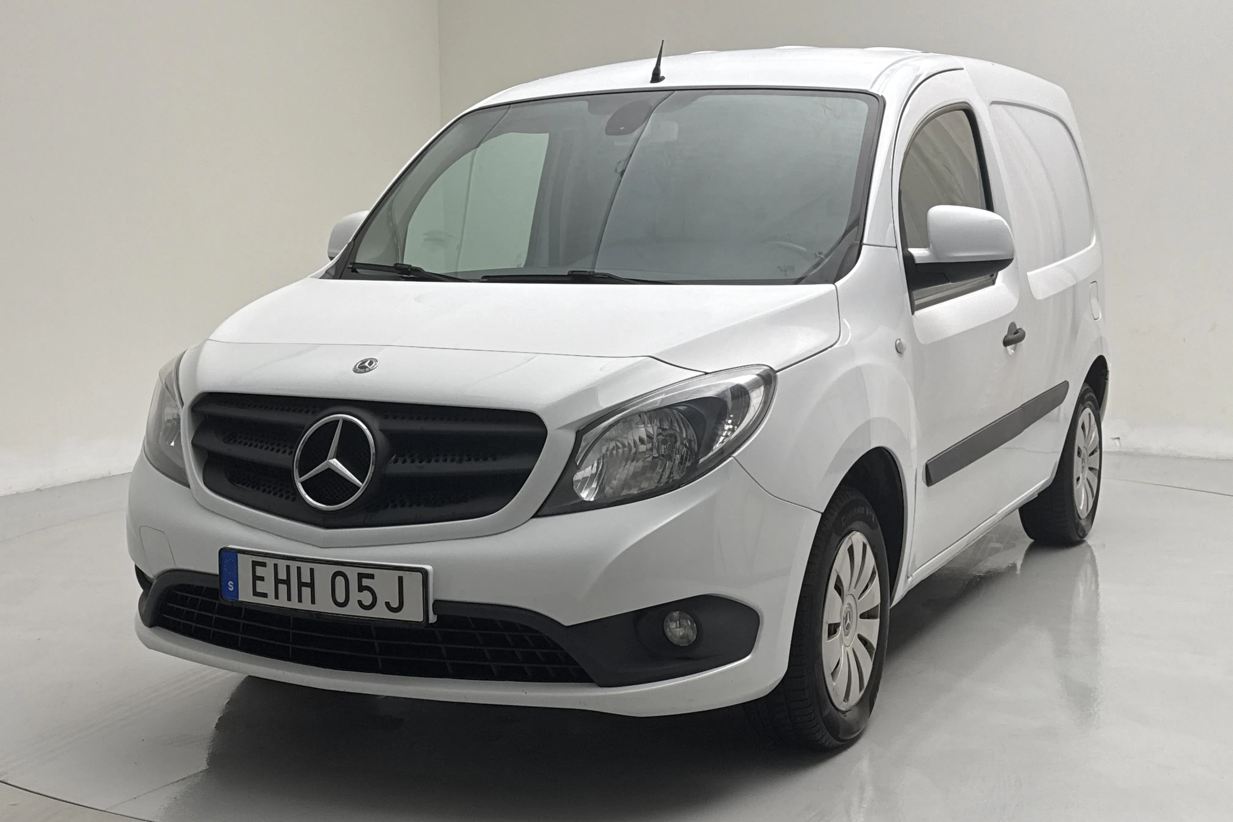 Presentationsfoto 1 av 12: Mercedes Citan 110 1.5 CDI (95hk) - 17 060 mil - Manuell - vit - 2020