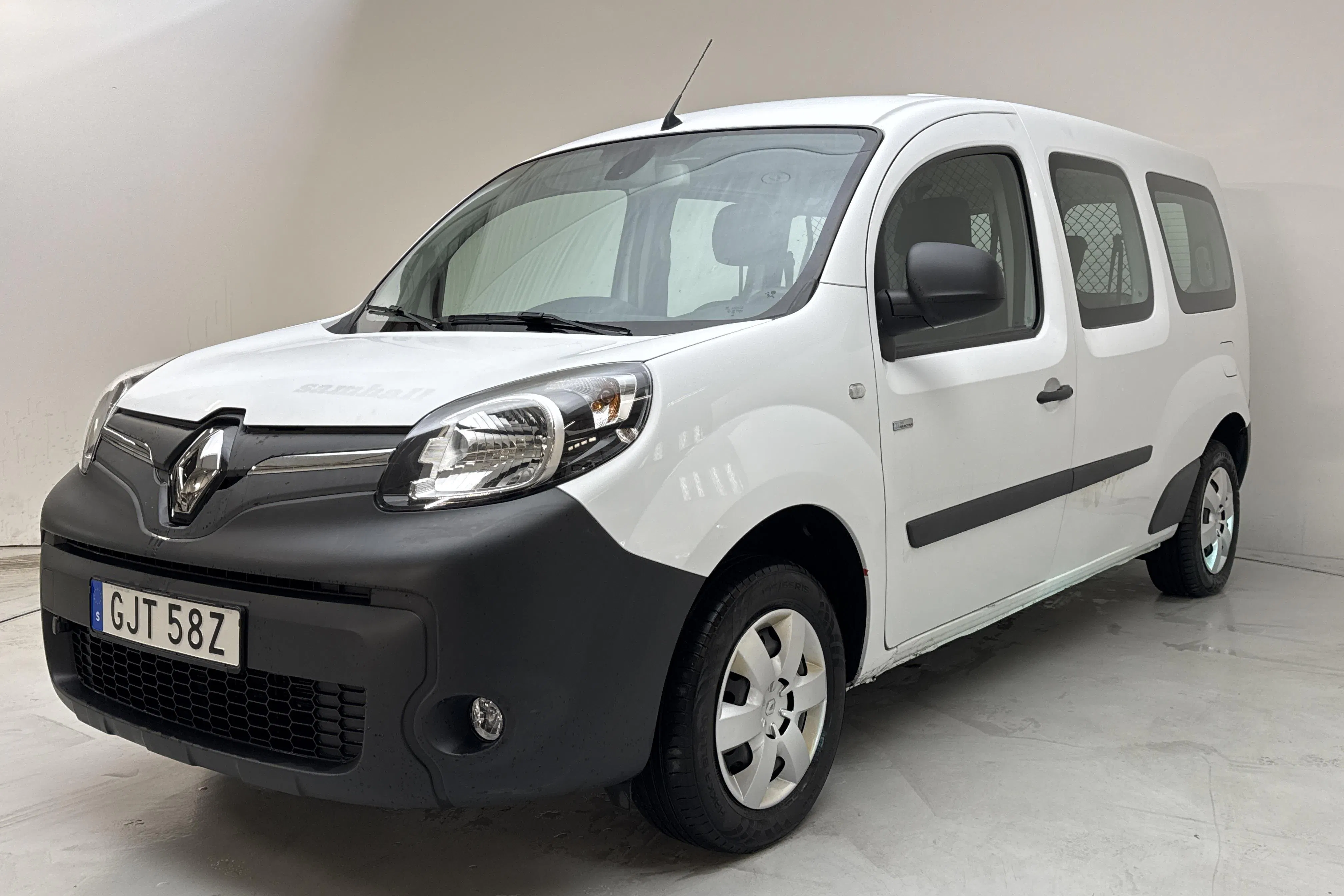 Presentationsfoto 1 av 13: Renault Kangoo Z.E Power Plus 33kWh Maxi Skåp (60hk) - 6 711 mil - Automat - vit - 2021