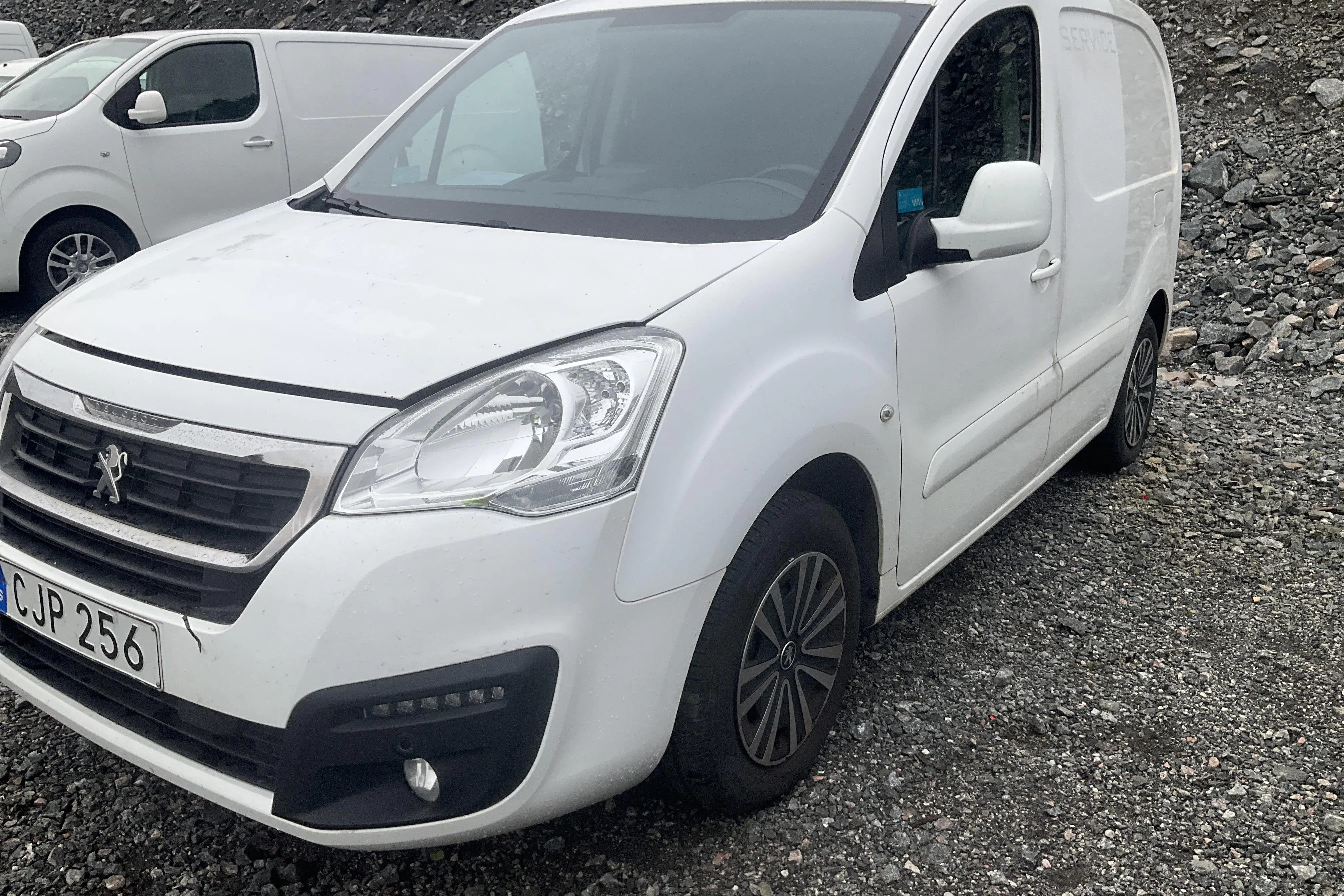 Presentation photo 1 of 13: Peugeot Partner 1.6 BlueHDI Skåp (100hk) - 83 170 km - Automatic - 2018