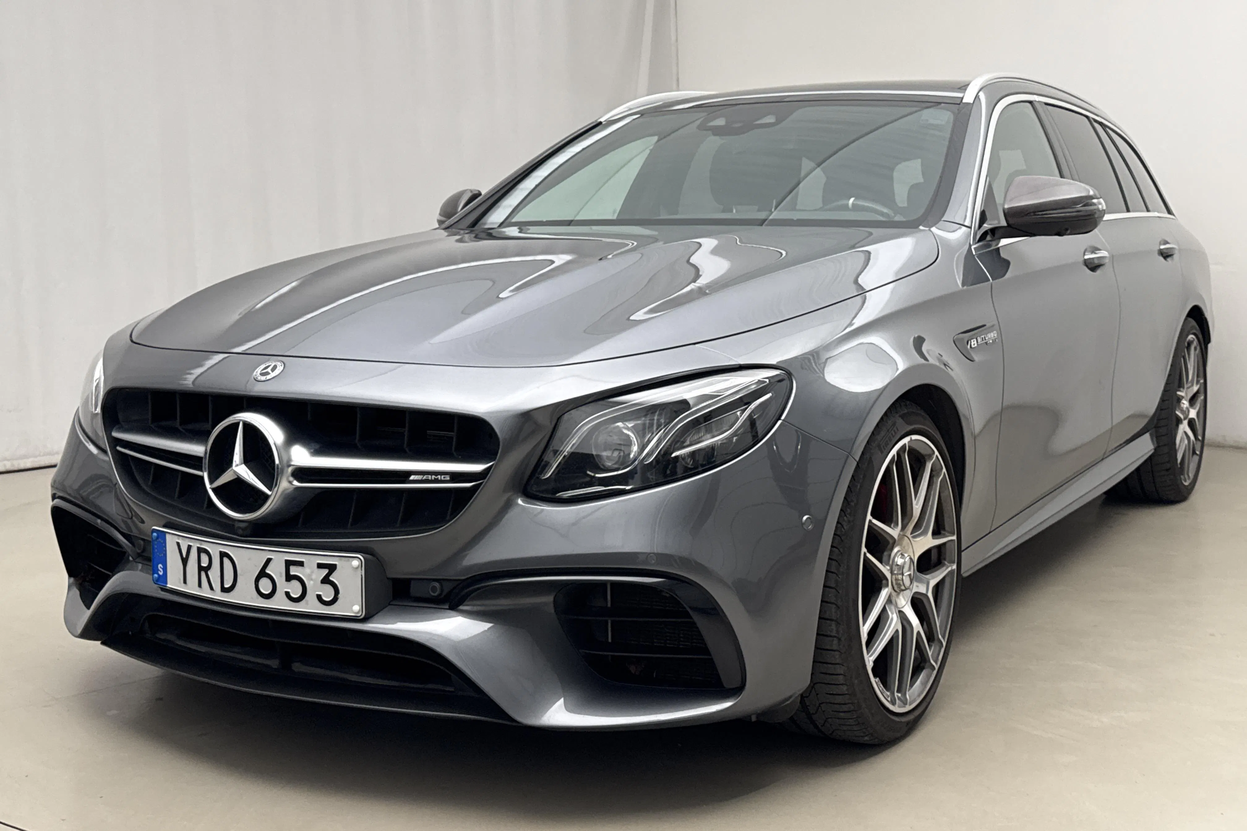 Presentationsfoto 1 av 24: Mercedes E 63 S AMG 4MATIC Kombi S213 (612hk) - 6 951 mil - Automat - grå - 2019