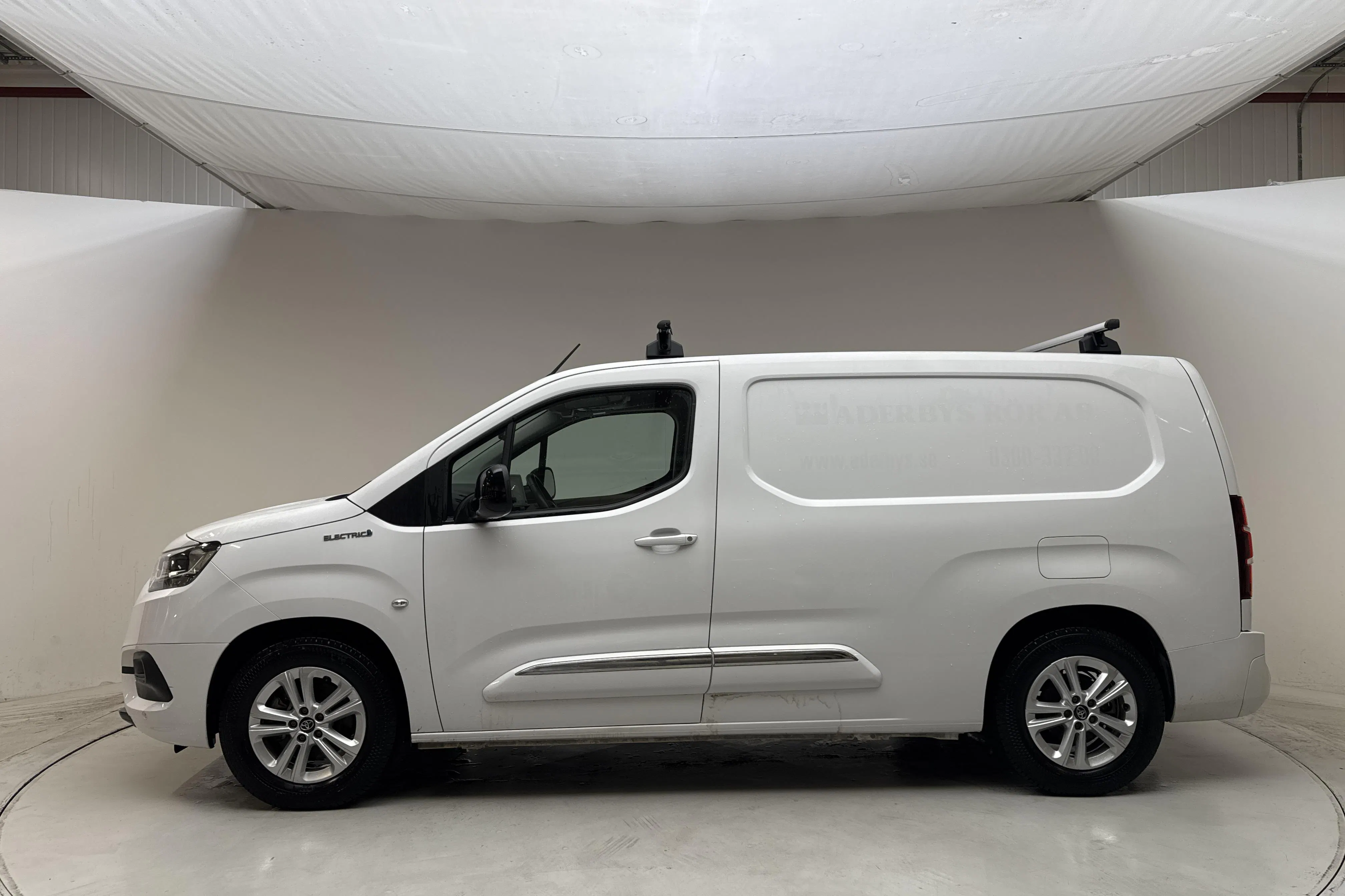 Presentation photo 2 of 15: Toyota PROACE CITY Electric 50kWh (136hk) - 56 380 km - Automatic - white - 2022