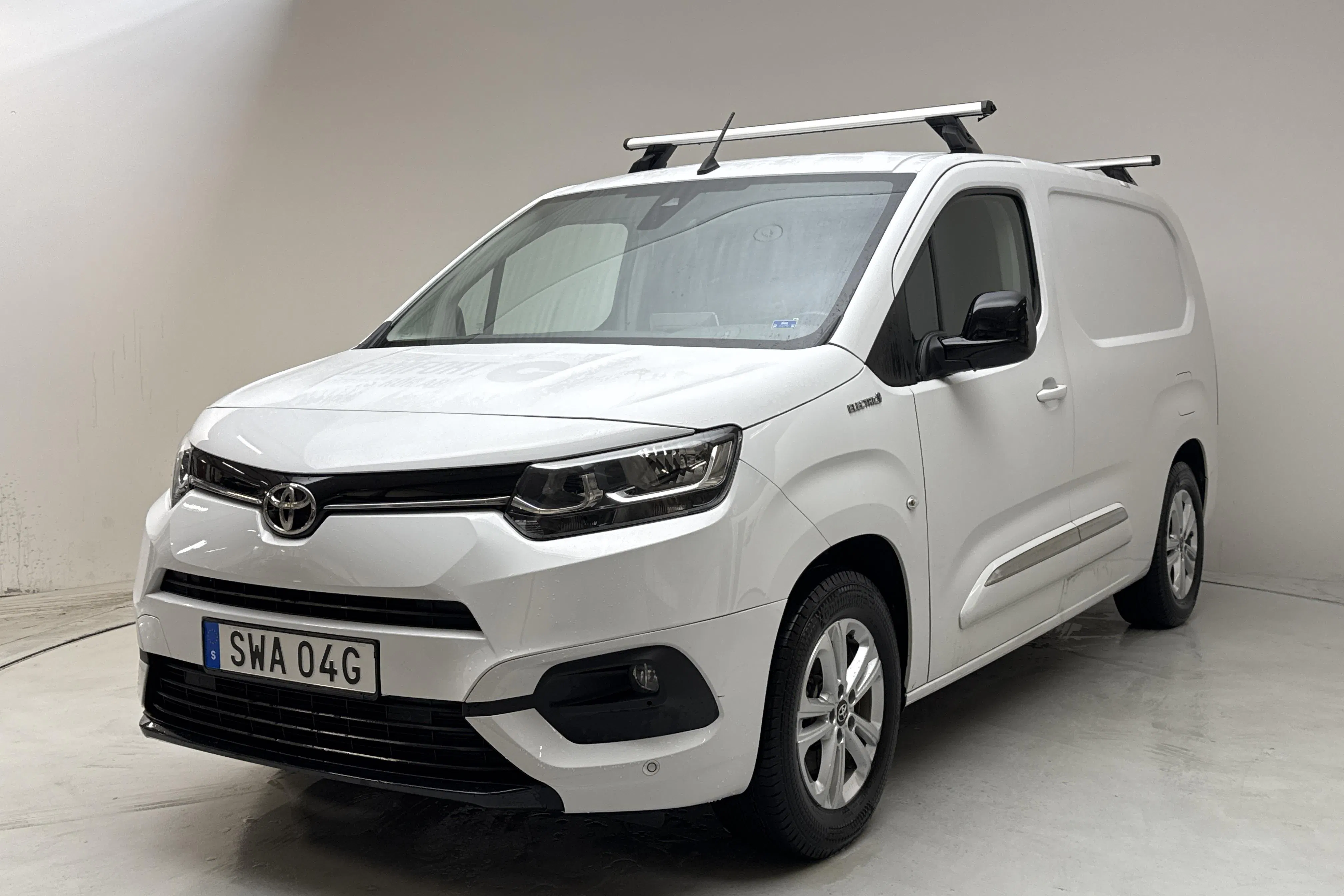 Presentation photo 1 of 15: Toyota PROACE CITY Electric 50kWh (136hk) - 56 380 km - Automatic - white - 2022