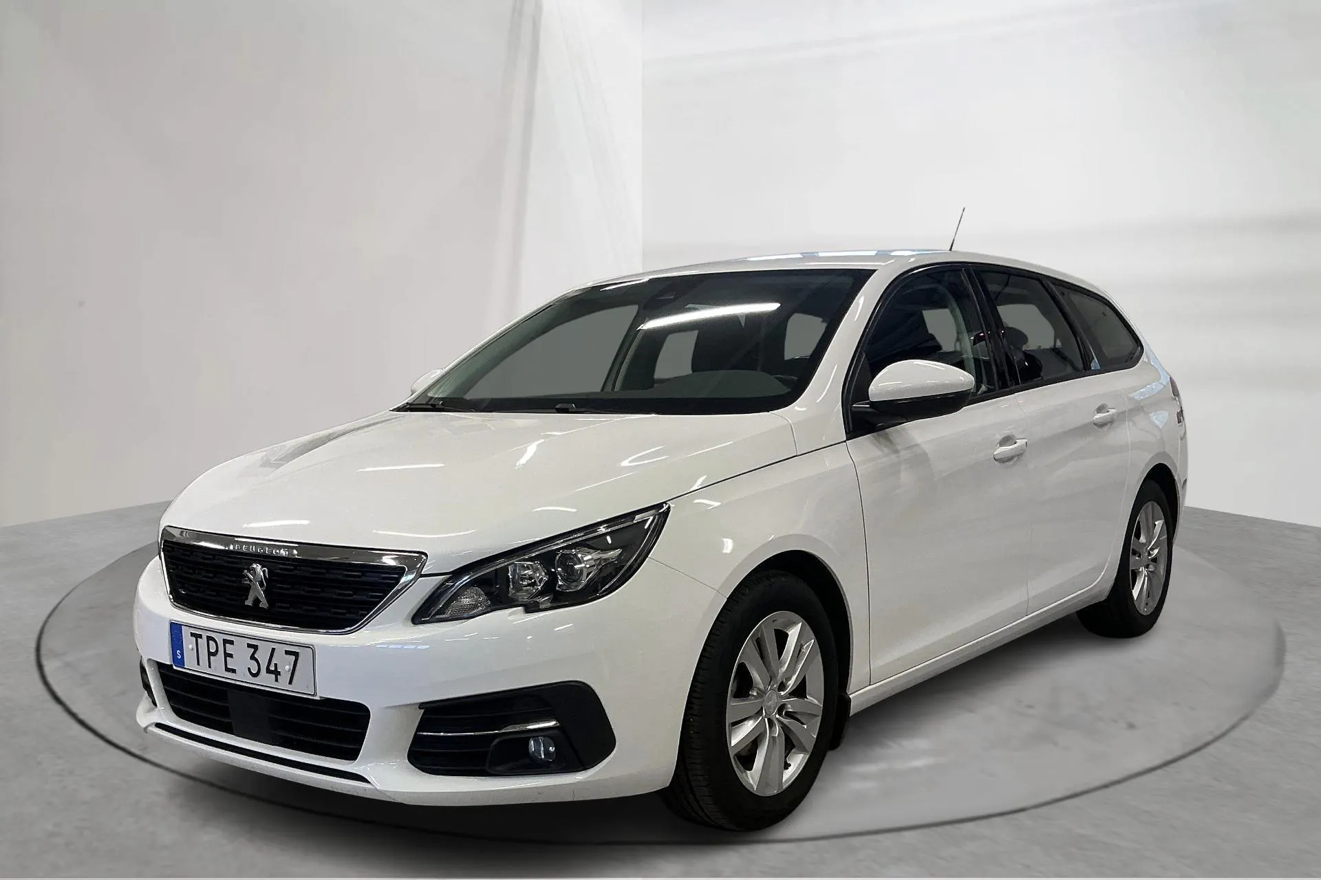 Presentationsfoto 1 av 12: Peugeot 308 SW BlueHDi (100hk) - 10 478 mil - Manuell - 2019