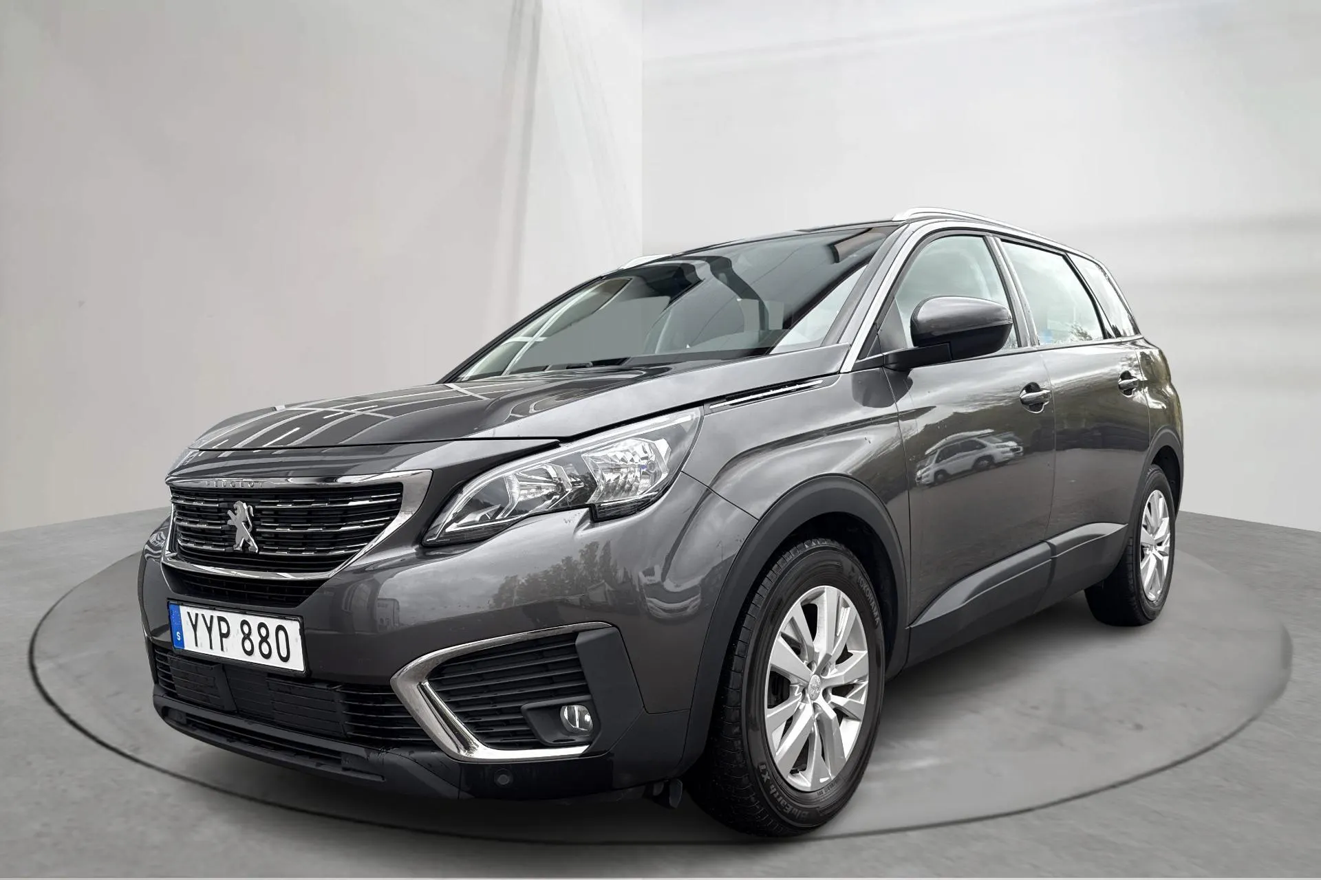 Presentationsfoto 1 av 15: Peugeot 5008 1.2 PureTech (130hk) - 14 803 mil - Automat - 2017