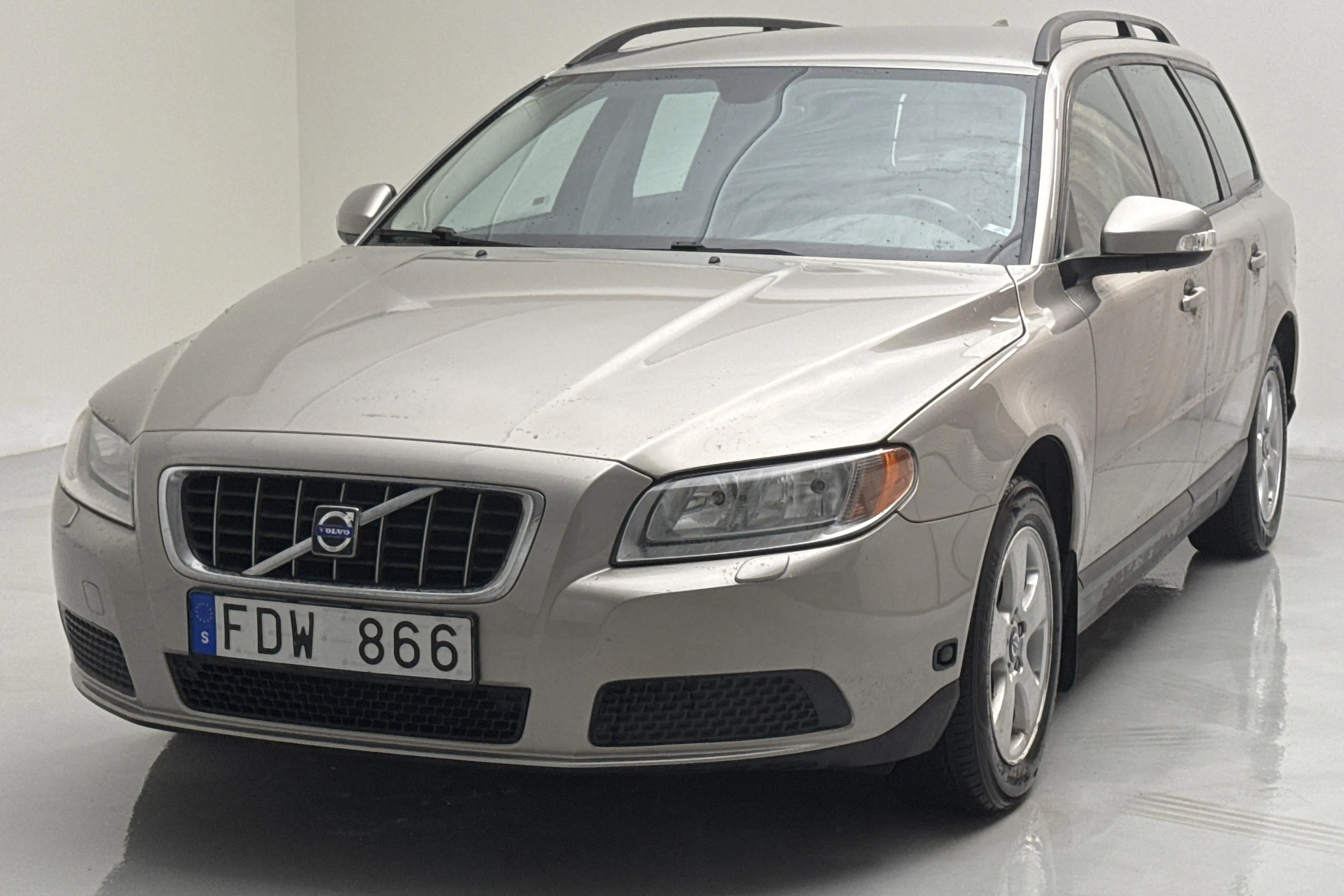 Volvo V70 II 2.0F (145hk)