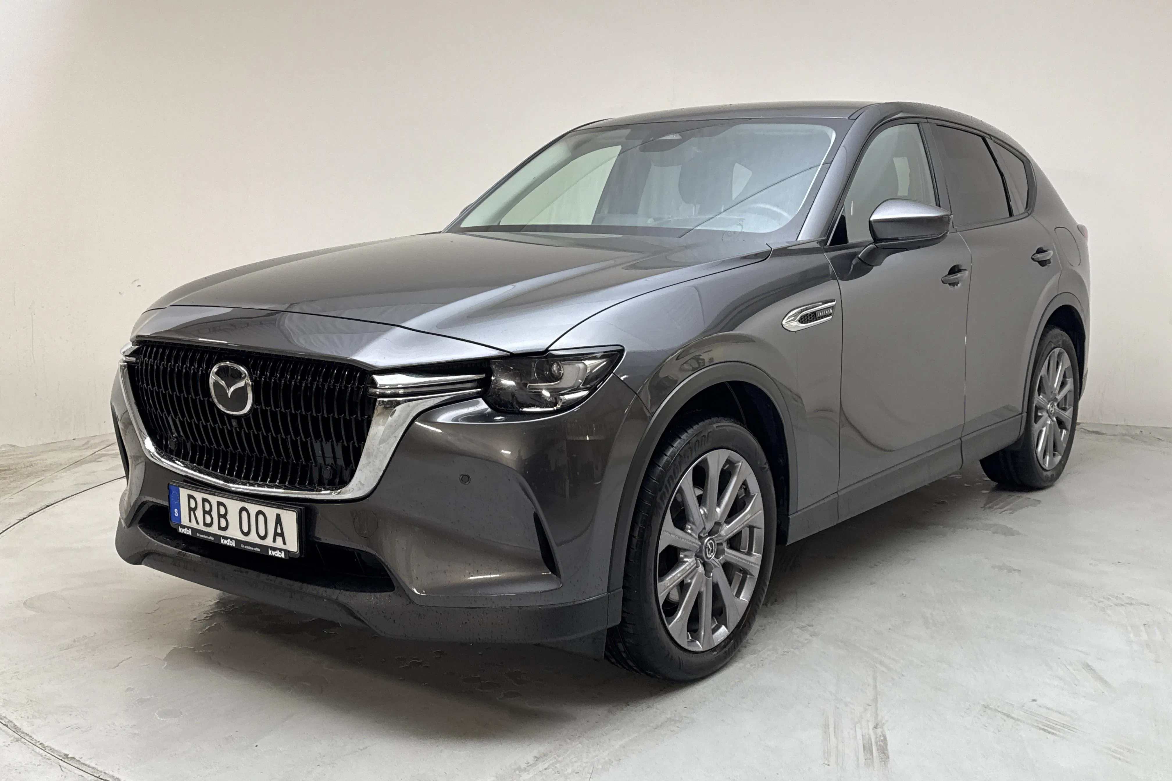 Presentationsfoto 1 av 14: Mazda CX-60 e-Skyactiv D AWD (254hk) - 5 759 mil - Automat - grå - 2023
