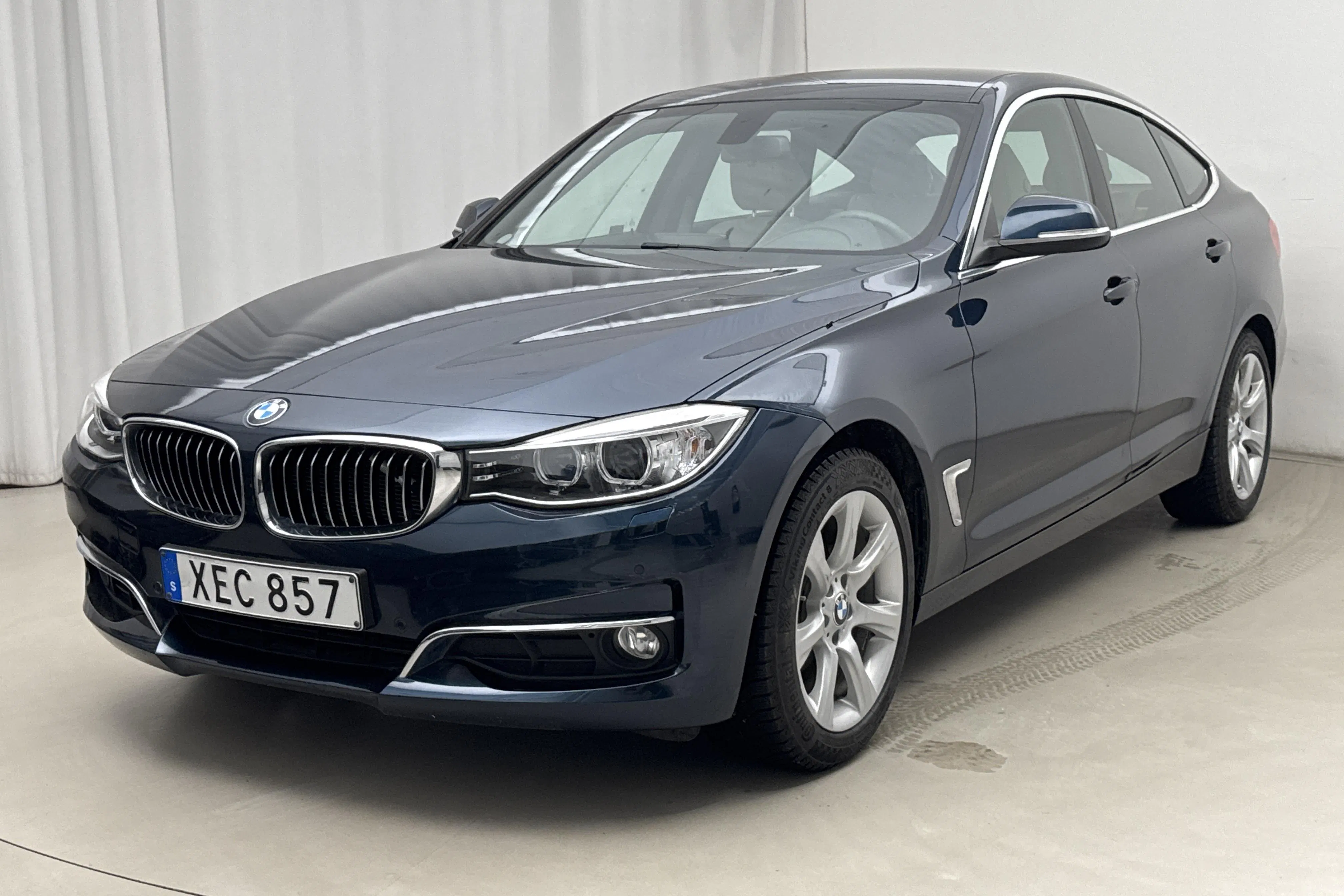 Presentation photo 1 of 19: BMW 320d GT xDrive, F34 (184hk) - 49 530 km - Automatic - blue - 2015