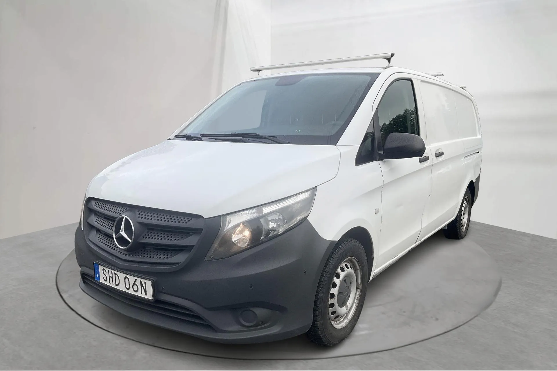Presentation photo 1 of 15: Mercedes Vito 109 CDI W640 (88hk) - 176 240 km - Manual - white - 2019