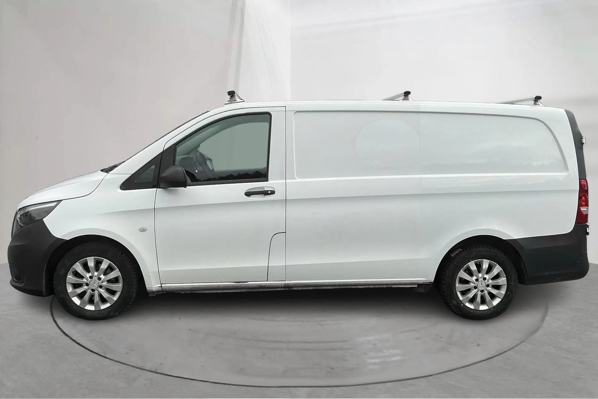 Presentationsfoto 2 av 16: Mercedes Vito 109 CDI W640 (88hk) - 16 136 mil - Manuell - vit - 2017