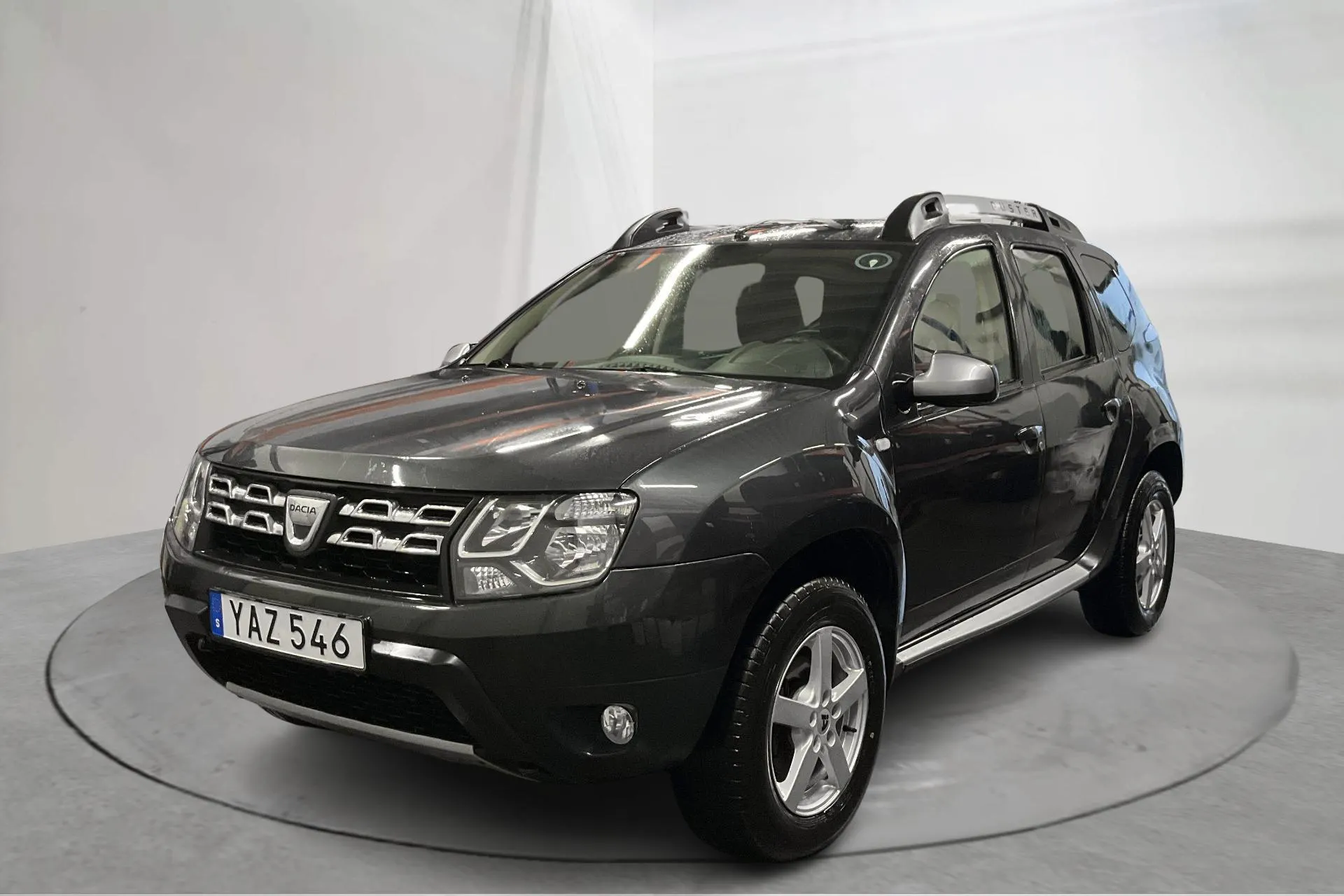 Presentation photo 1 of 13: Dacia Duster 1.5 dCi 4x4 (109hk) - 179 280 km - Manual - dark grey - 2016