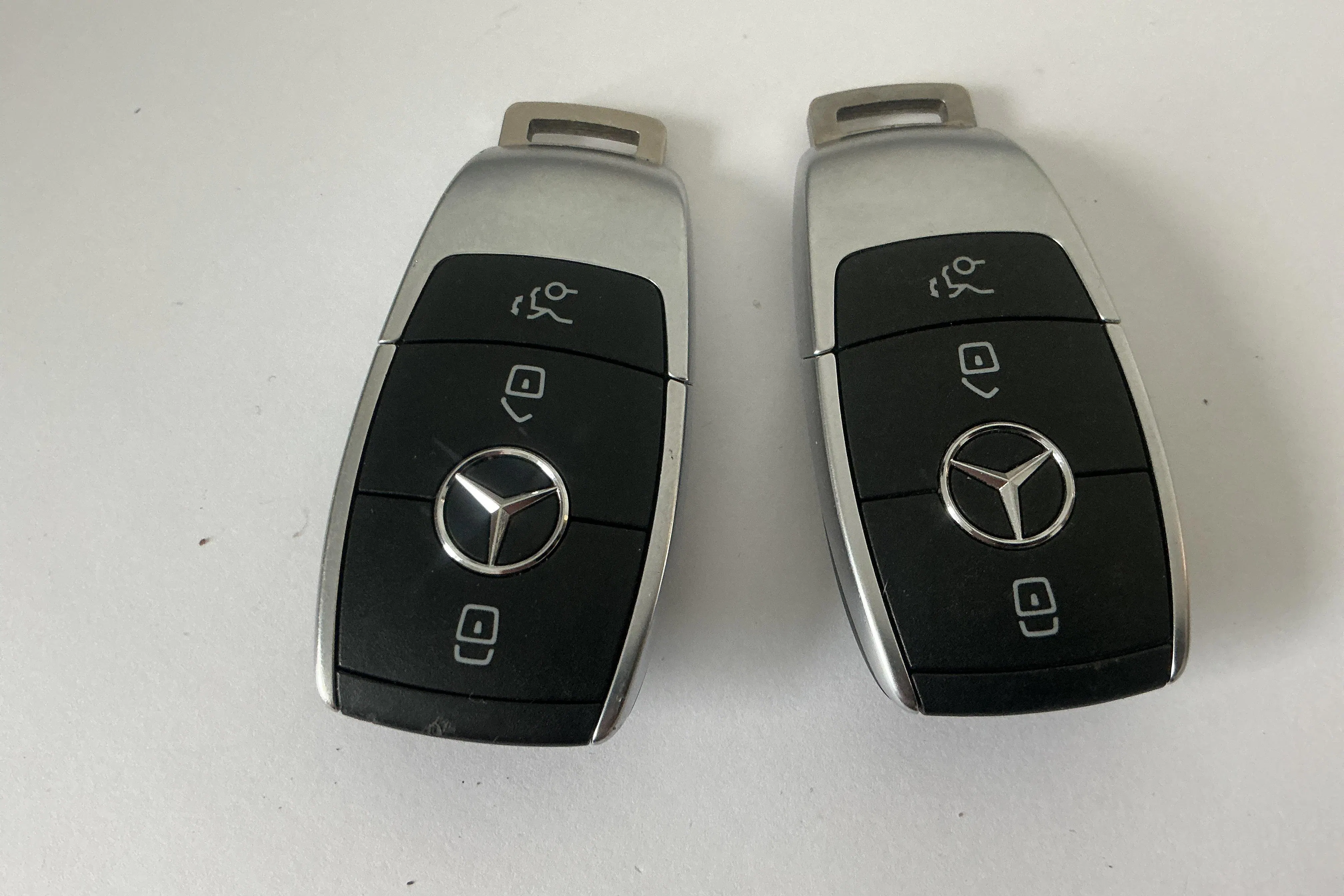 Presentationsfoto 21 av 21: Mercedes GLE 400 d 4MATIC V167 (330hk) - 20 907 mil - Automat - vit - 2022