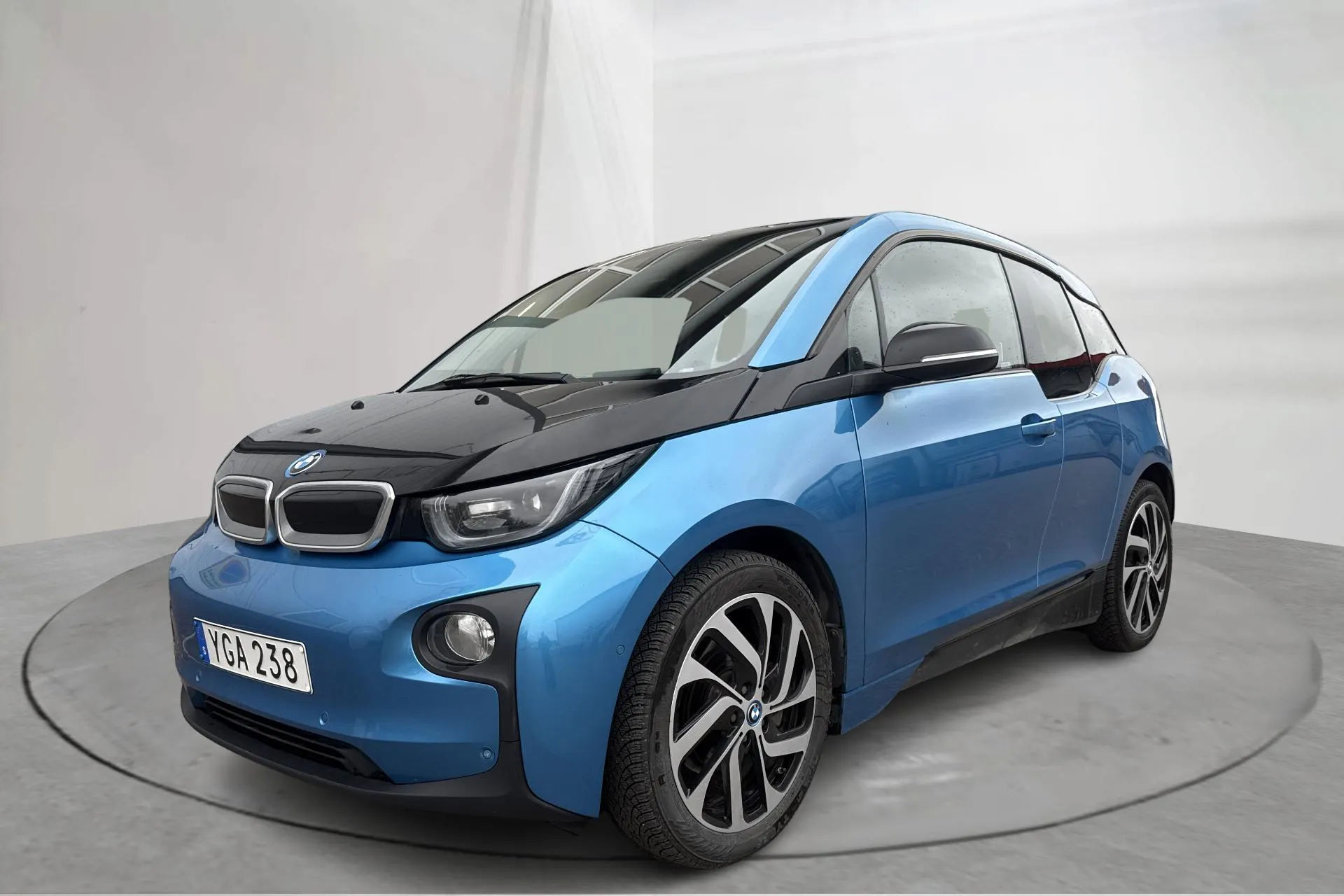 Presentationsfoto 1 av 17: BMW i3 94Ah, I01 (170hk) - 15 446 mil - Automat - blå - 2017