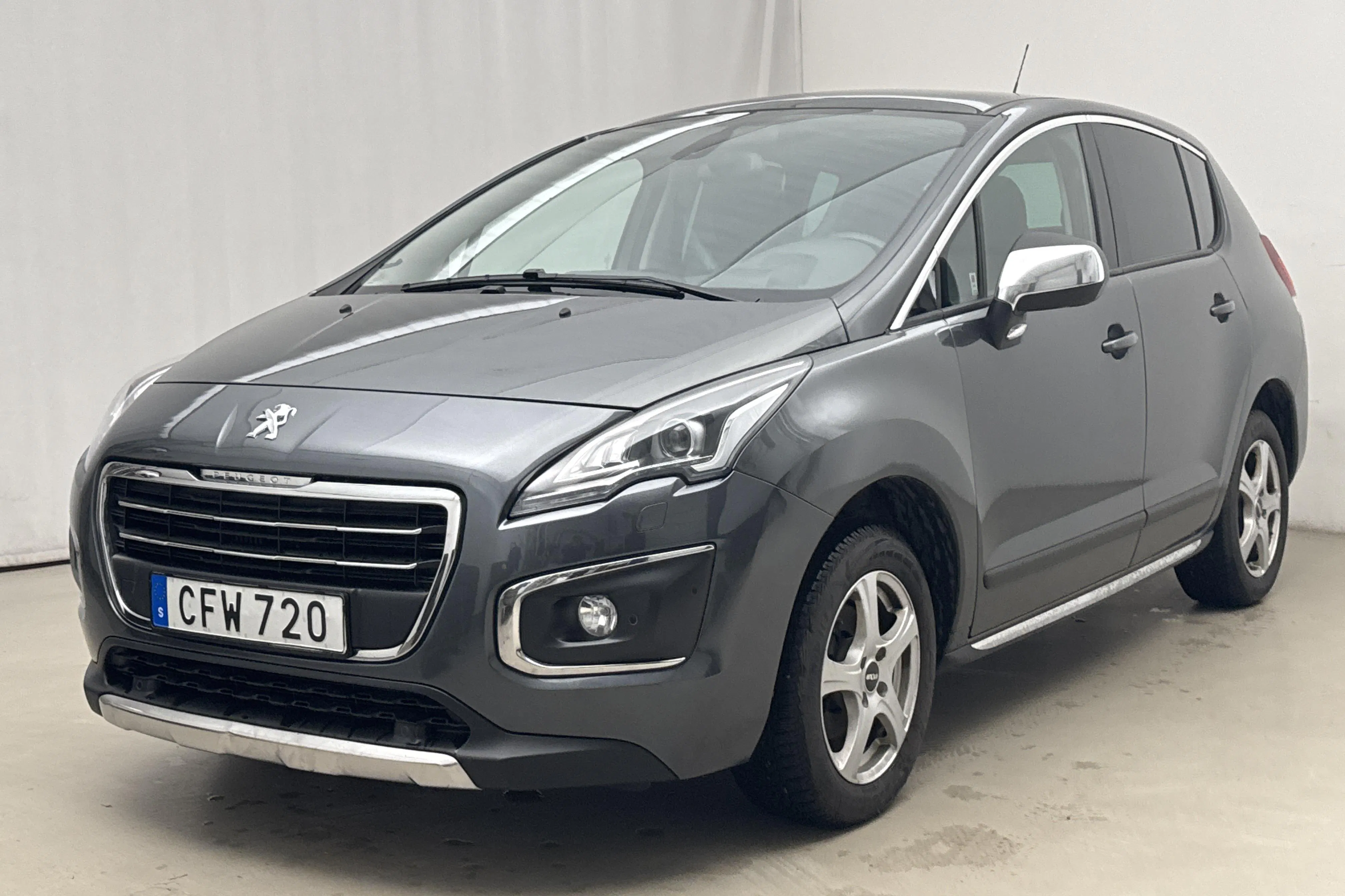 Presentationsfoto 1 av 17: Peugeot 3008 1.6 HDi (114hk) - 11 764 mil - Automat - Mörkgrå - 2014