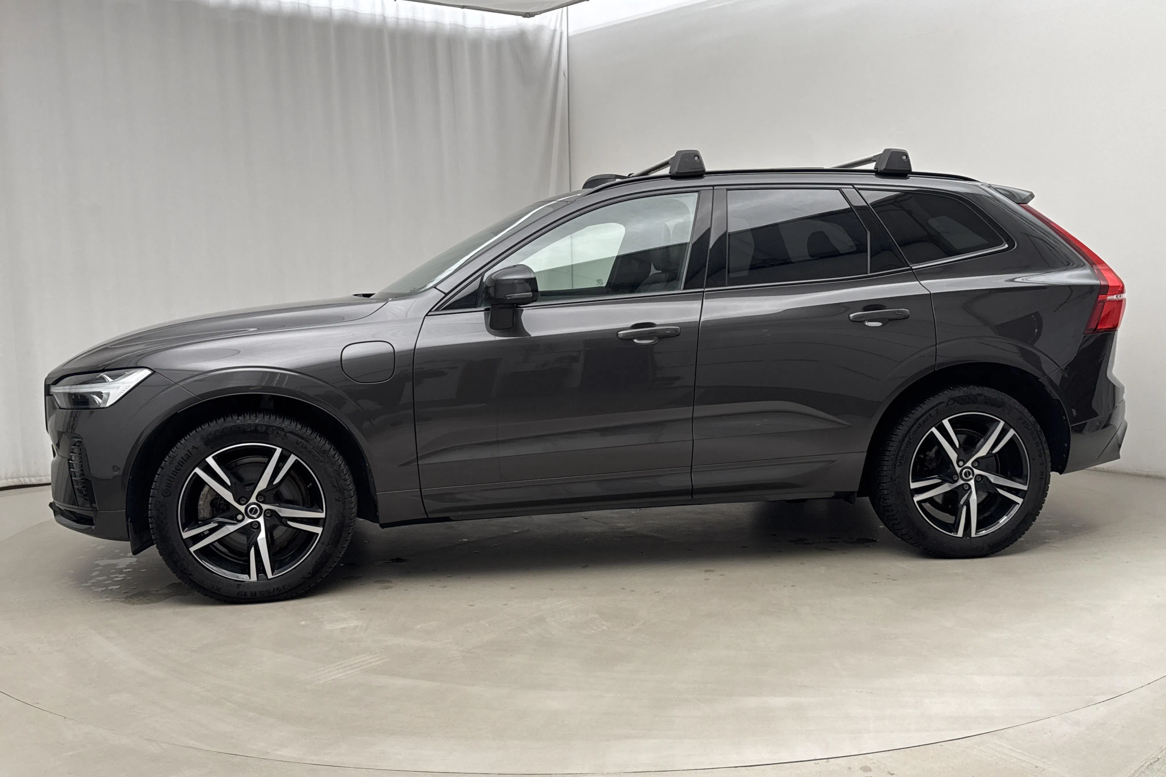 Presentation photo 2 of 29: Volvo XC60 T8 AWD Recharge (455hk) - 35 620 km - Automatic - gray - 2022