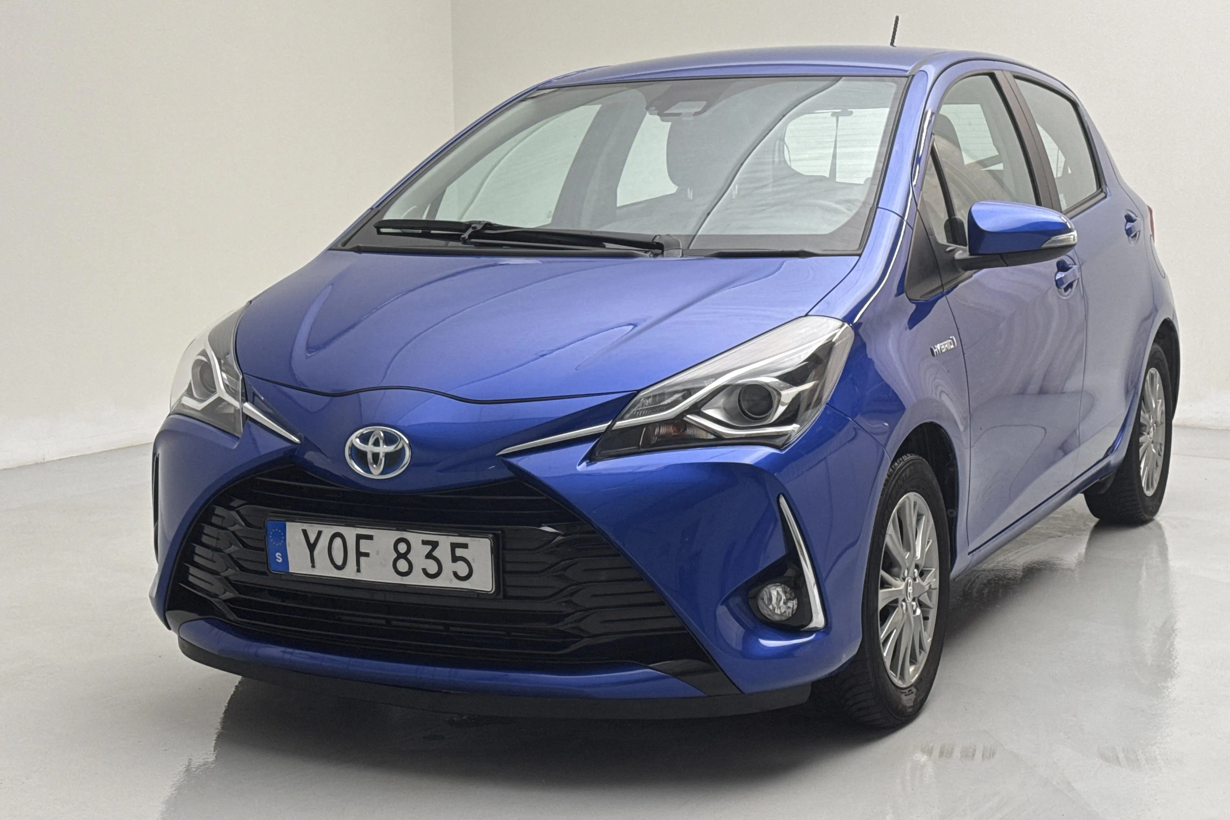 Presentationsfoto 1 av 12: Toyota Yaris 1.5 Hybrid 5dr (101hk) - 6 822 mil - Automat - blå - 2018