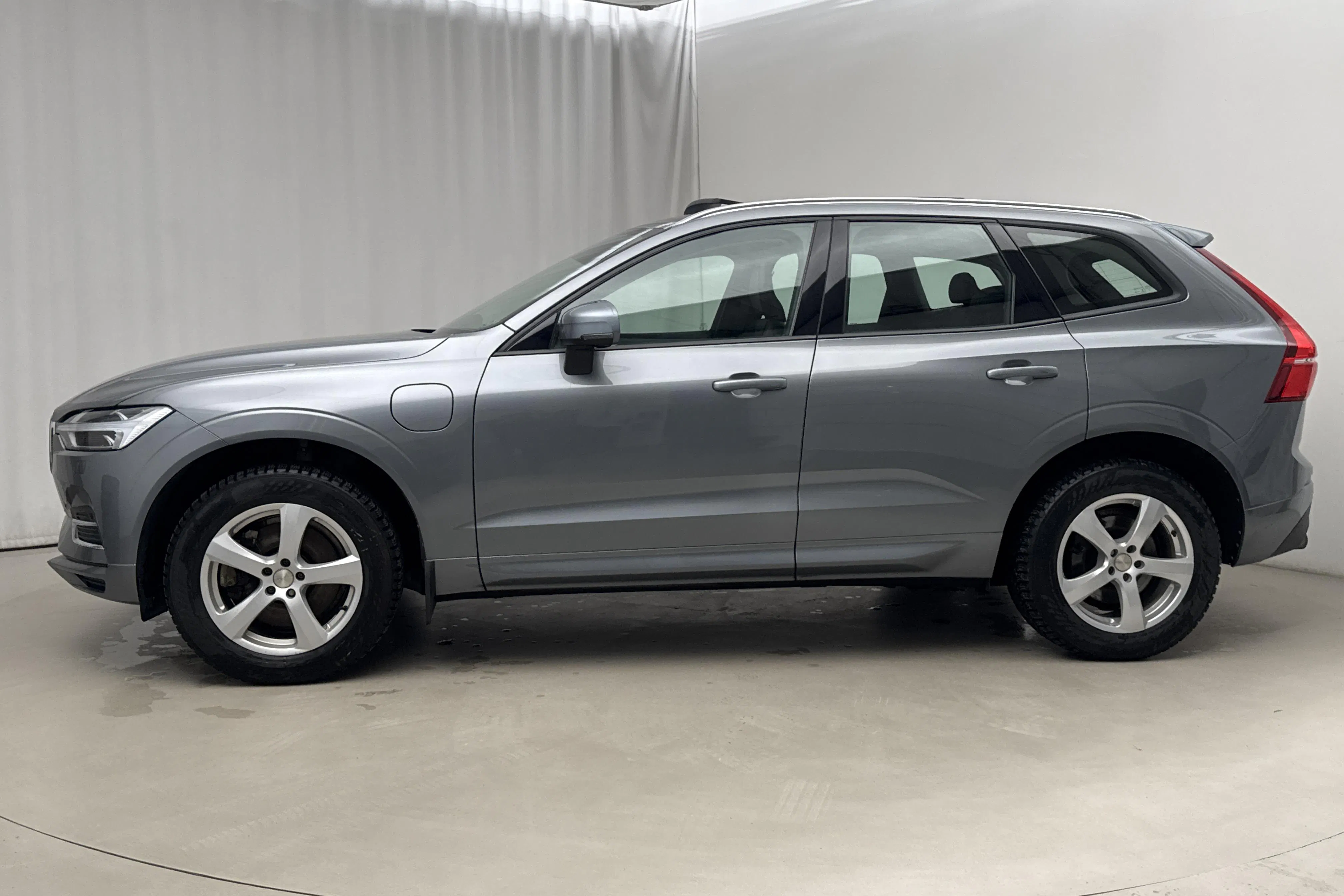 Presentationsfoto 2 av 23: Volvo XC60 T8 AWD Recharge (390hk) - 9 056 mil - Automat - Mörkgrå - 2020