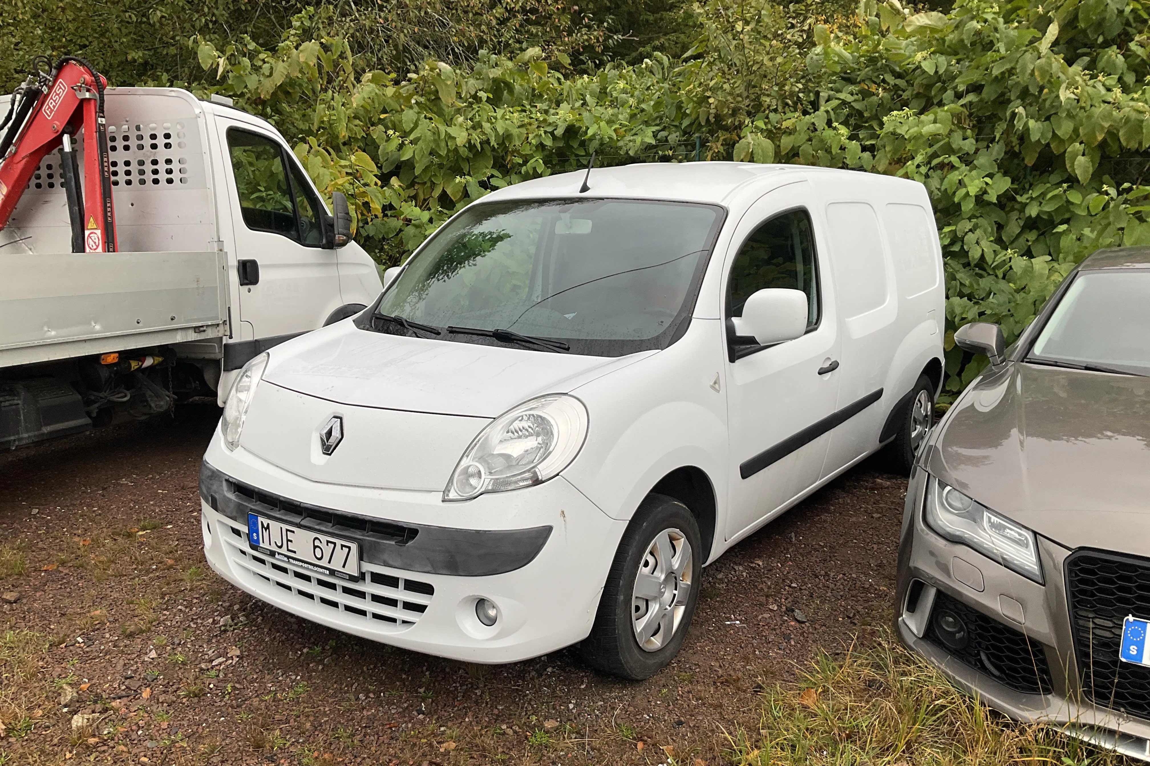 Presentation photo 1 of 11: Renault Kangoo Express II 1.5 dCi Maxi Skåp (85hk) - 109 290 km - Manual - white - 2011