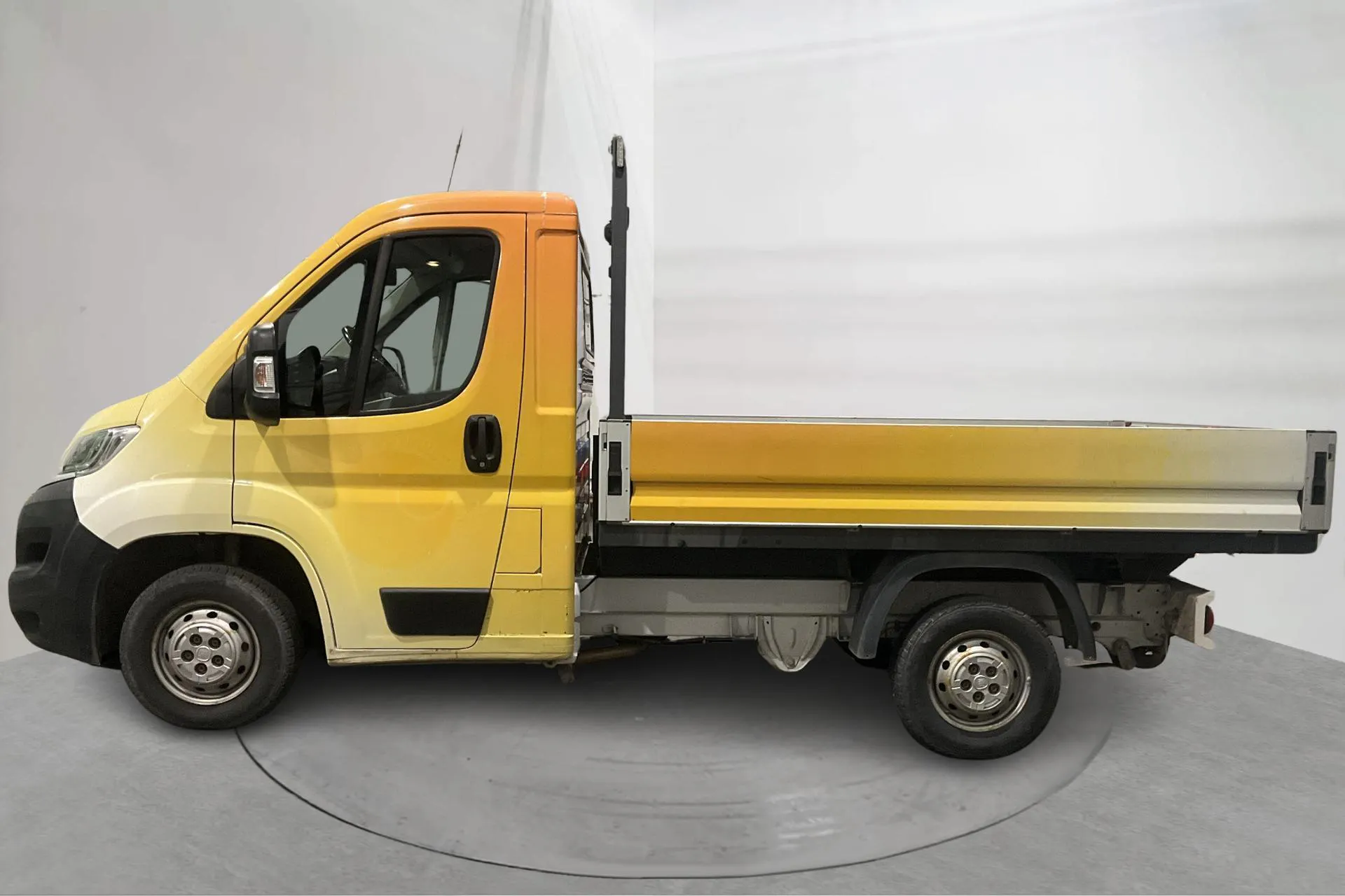 Presentation photo 2 of 16: Fiat Ducato 35 (130hk) - 62 210 km - Manual - white - 2018